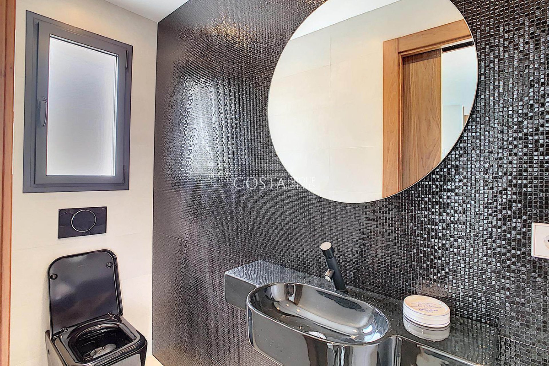 Resale - Villa -
Benitachell - Benitachell Centro