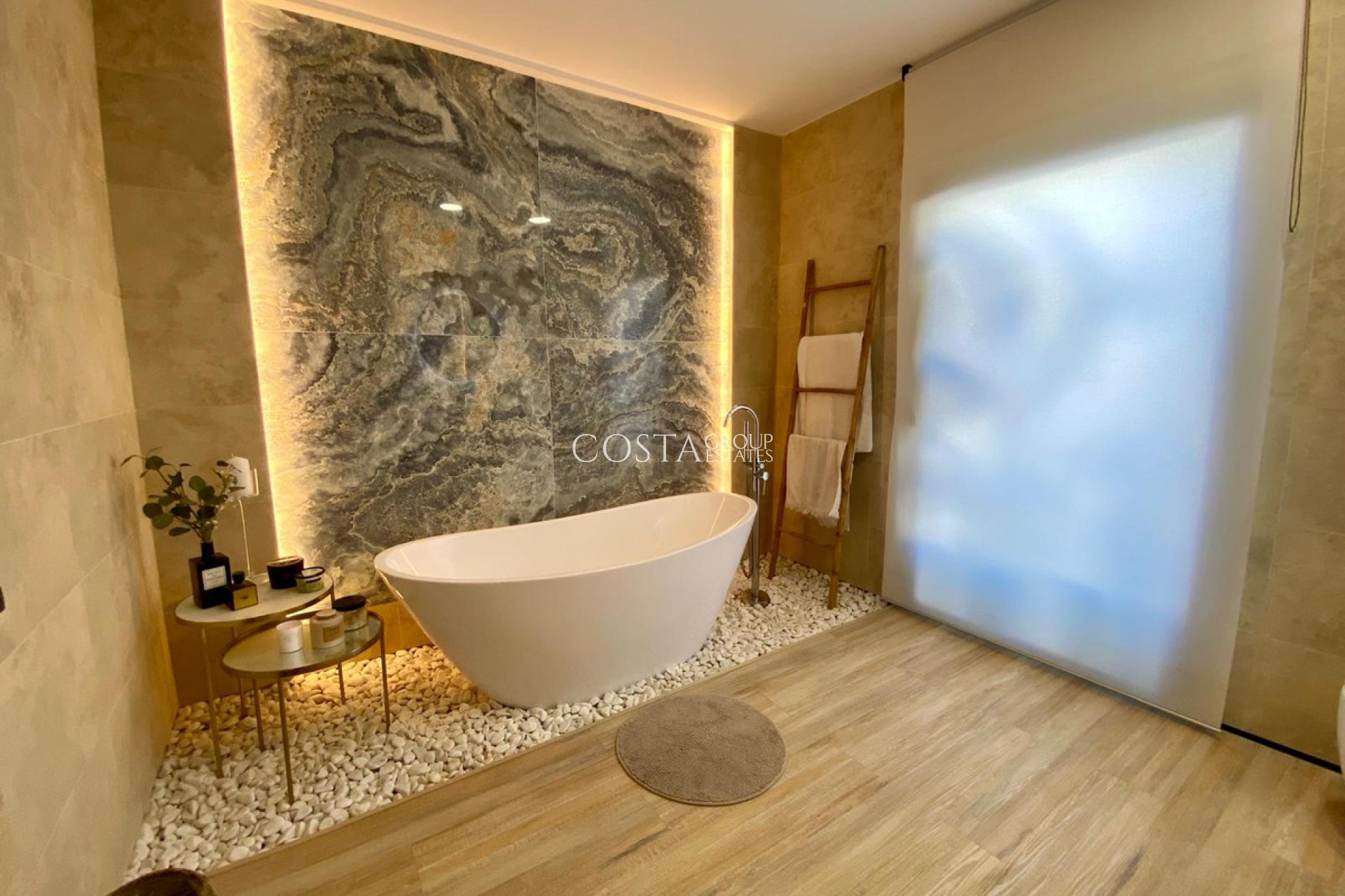 Resale - Villa -
Benitachell - Cumbre Del Sol