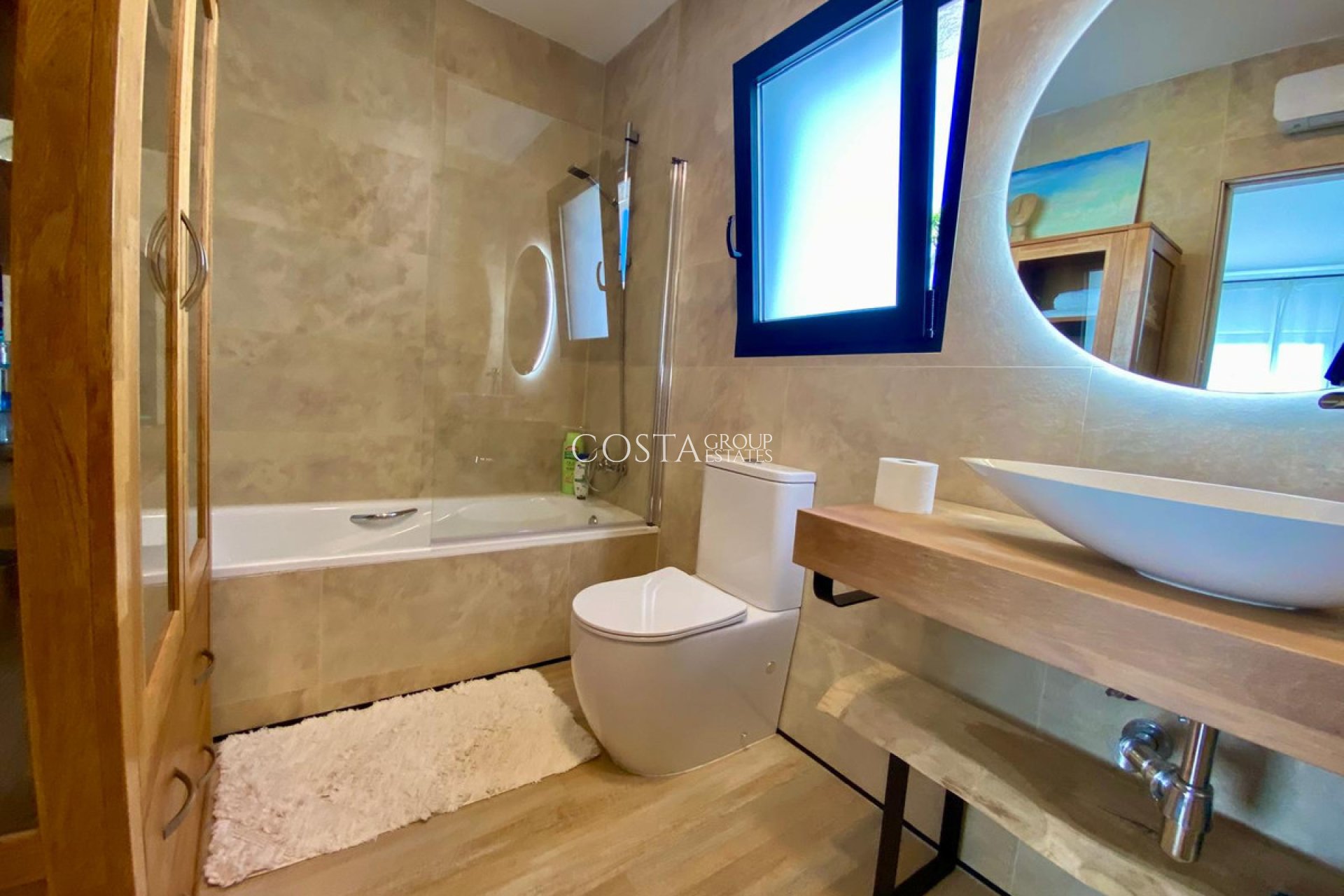Resale - Villa -
Benitachell - Cumbre Del Sol