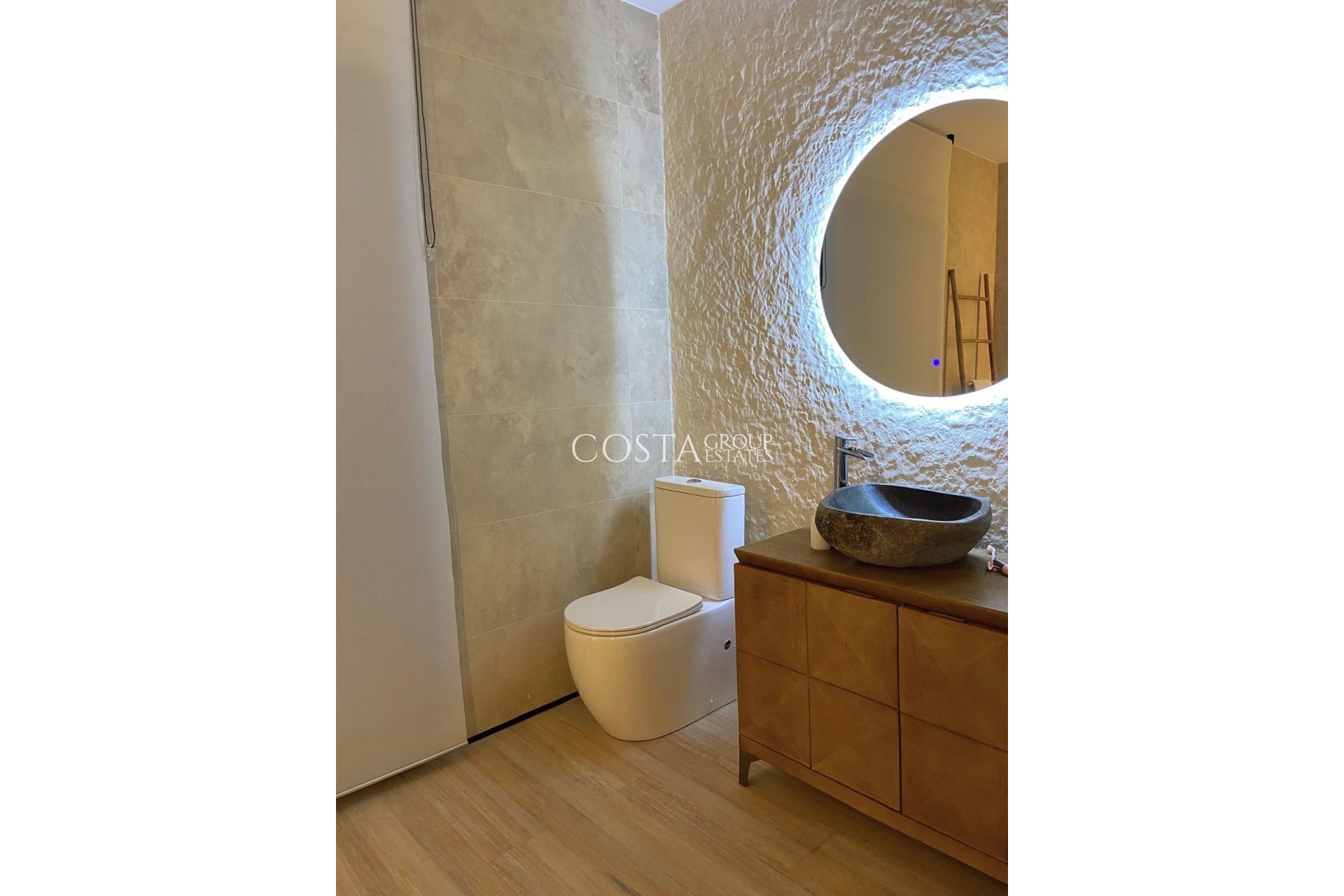 Resale - Villa -
Benitachell - Cumbre Del Sol