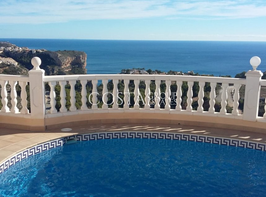 Resale - Villa -
Benitachell - Cumbre Del Sol