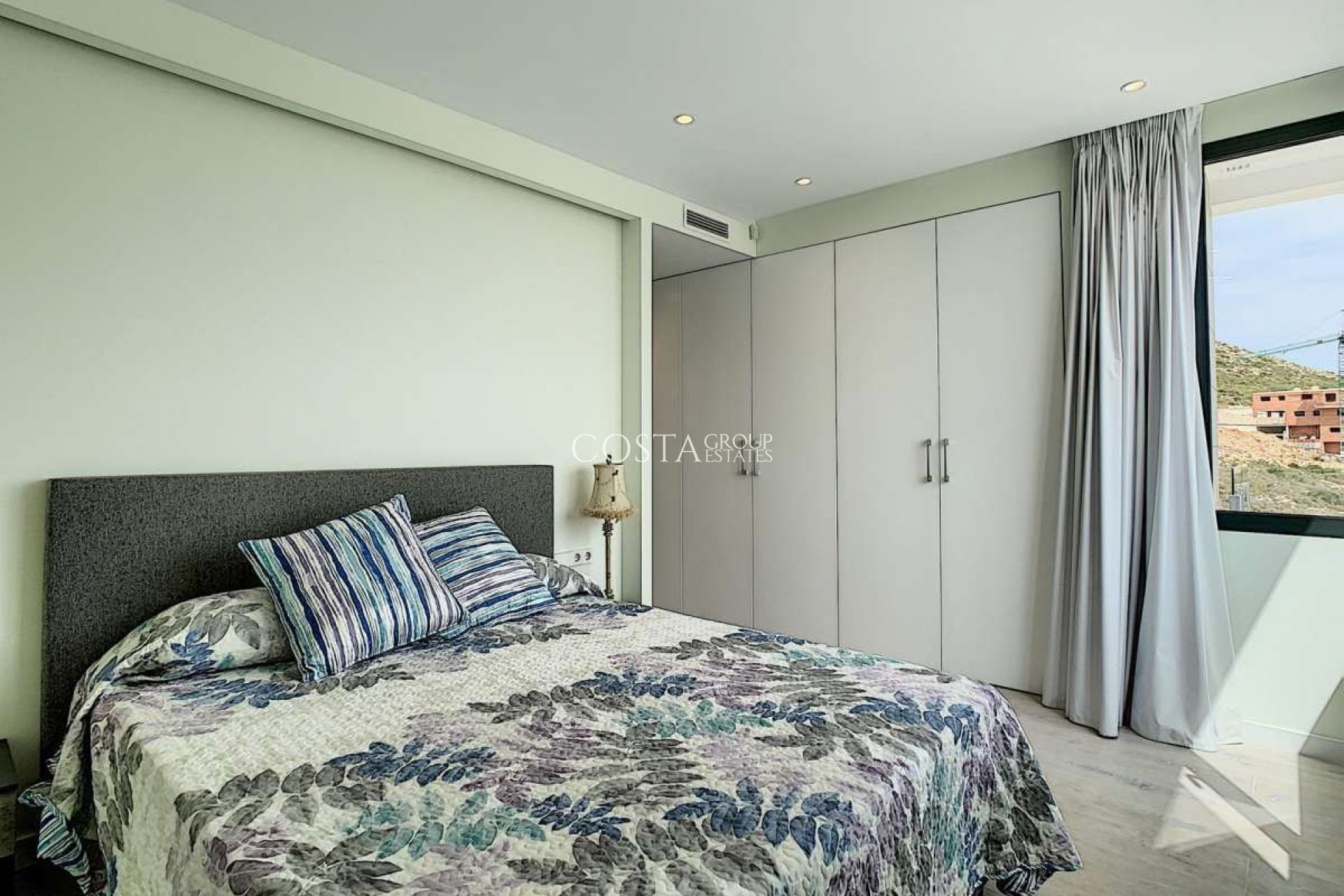 Resale - Villa -
Benitachell - Cumbre Del Sol