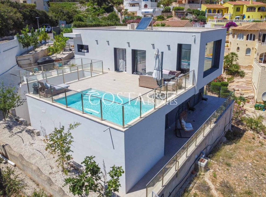 Resale - Villa -
Benitachell - Cumbre Del Sol