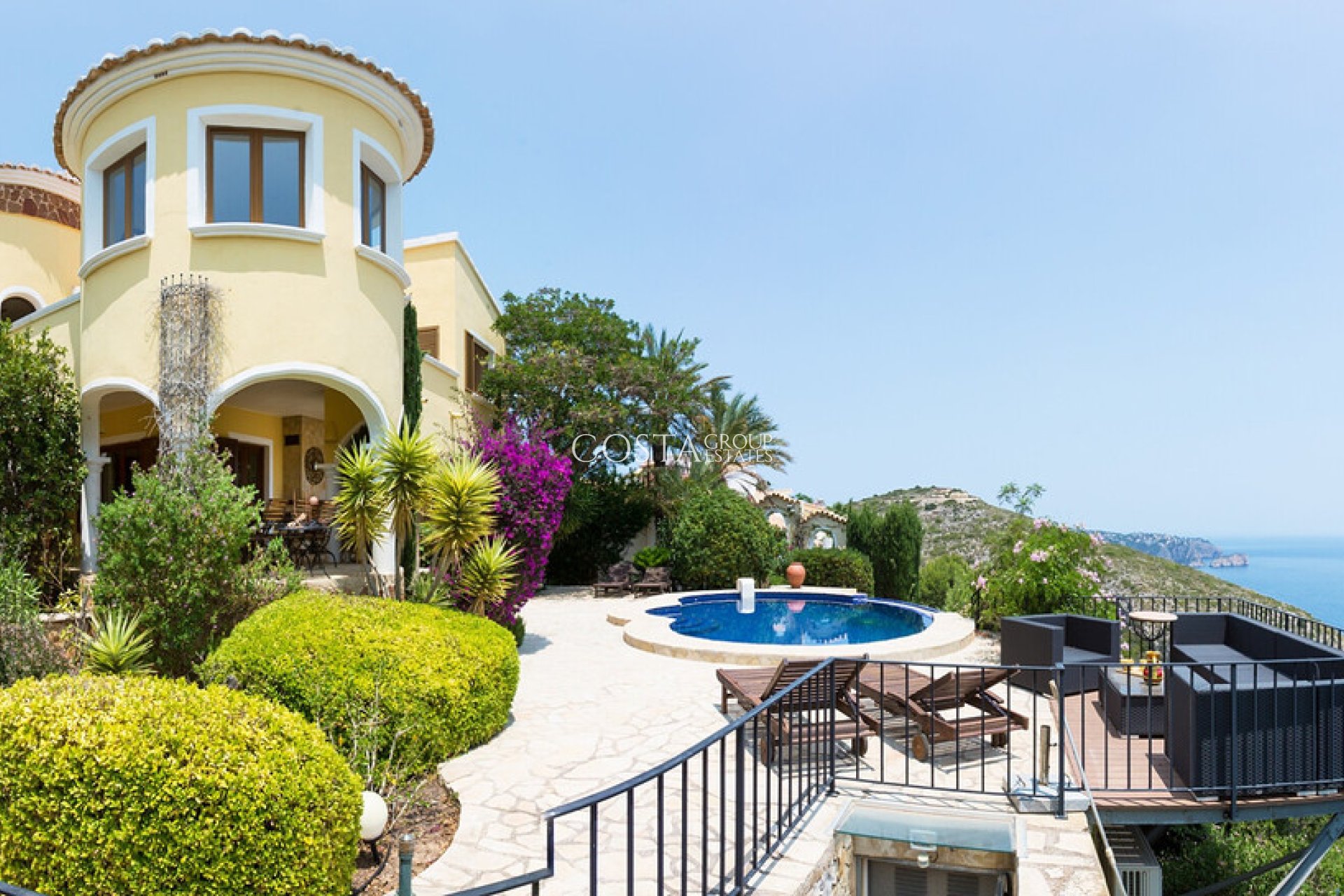 Resale - Villa -
Benitachell - Cumbre Del Sol