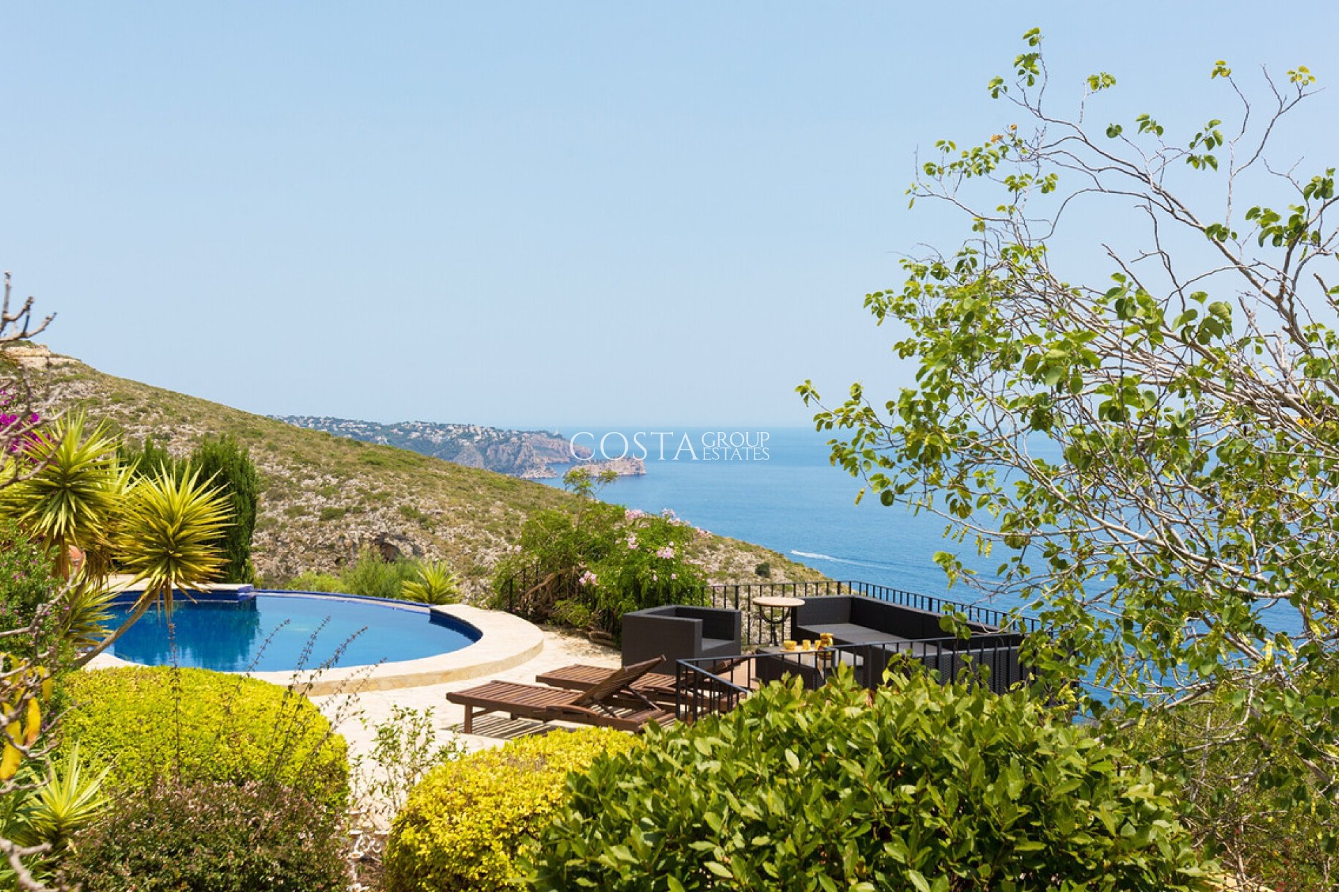 Resale - Villa -
Benitachell - Cumbre Del Sol