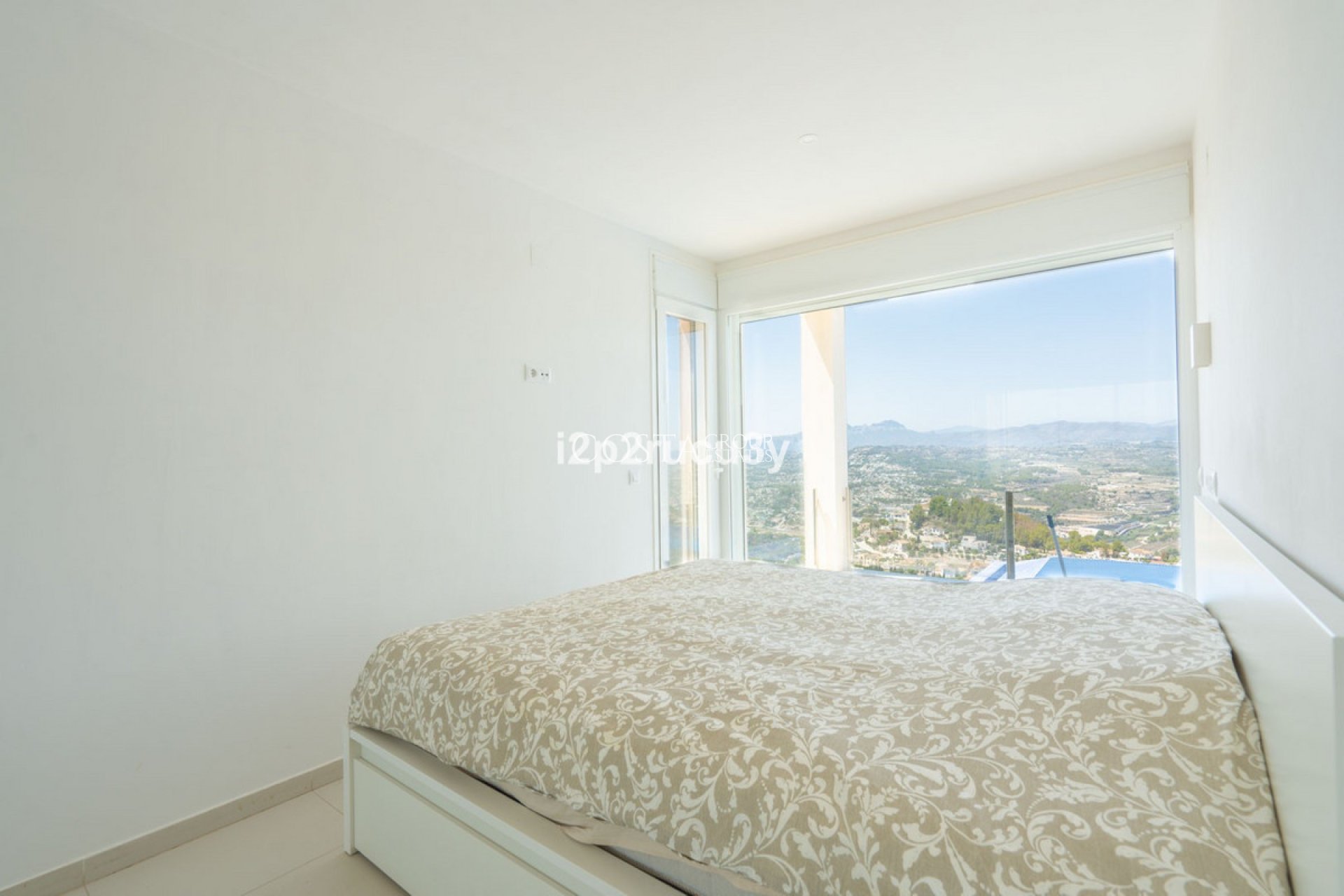 Resale - Villa -
Benitachell - Cumbre Del Sol