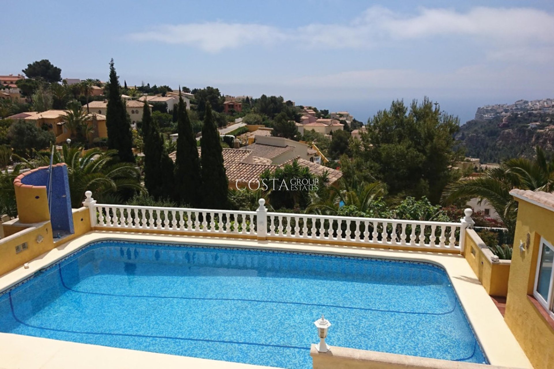 Resale - Villa -
Benitachell - Cumbre Del Sol