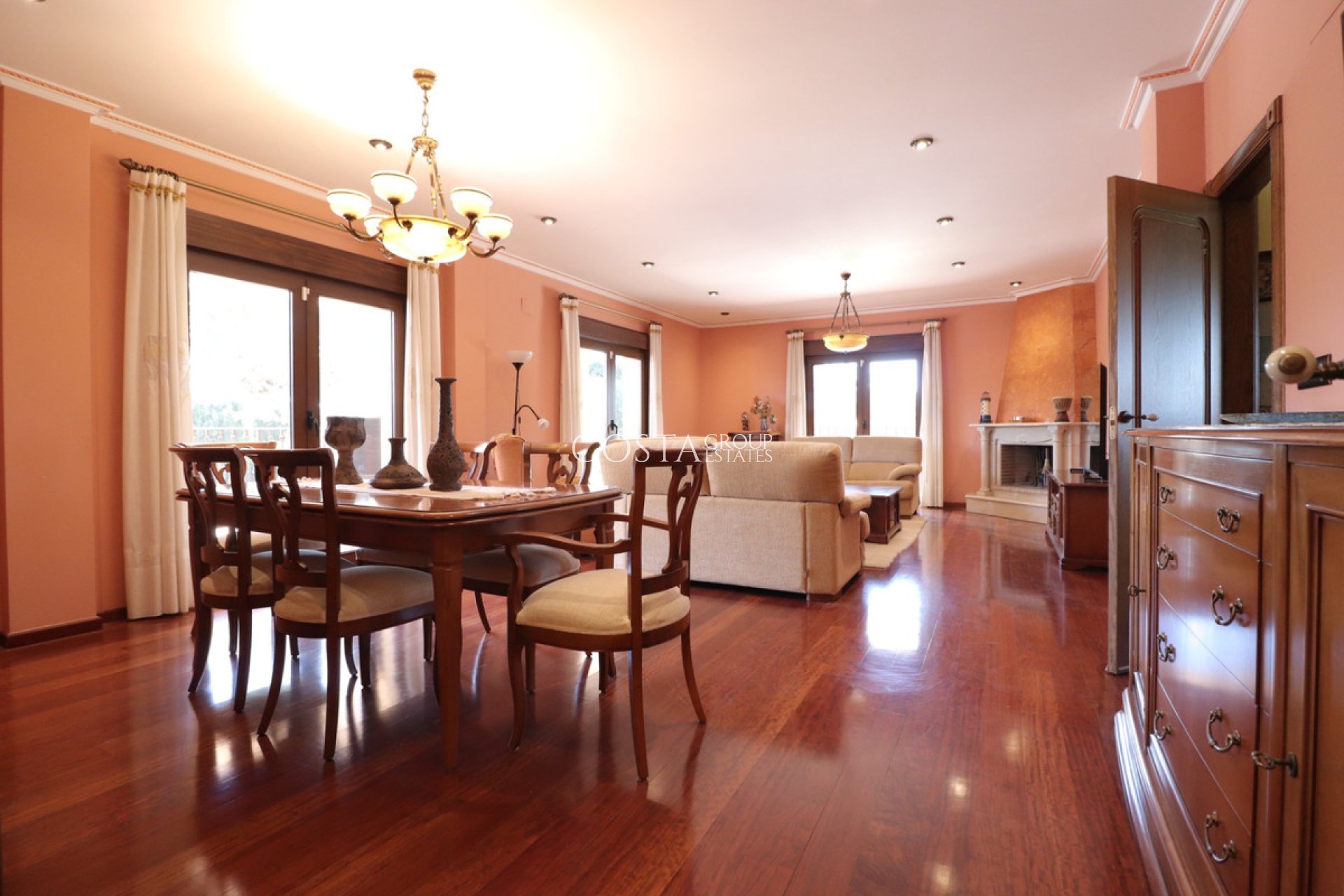 Resale - Villa -
Callosa de Segura - Callosa de Segura Centro