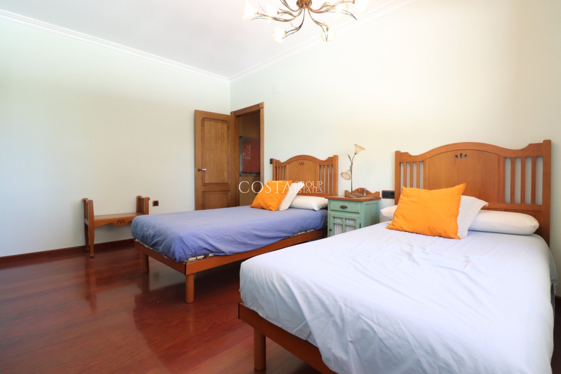 Resale - Villa -
Callosa de Segura - Callosa de Segura Centro