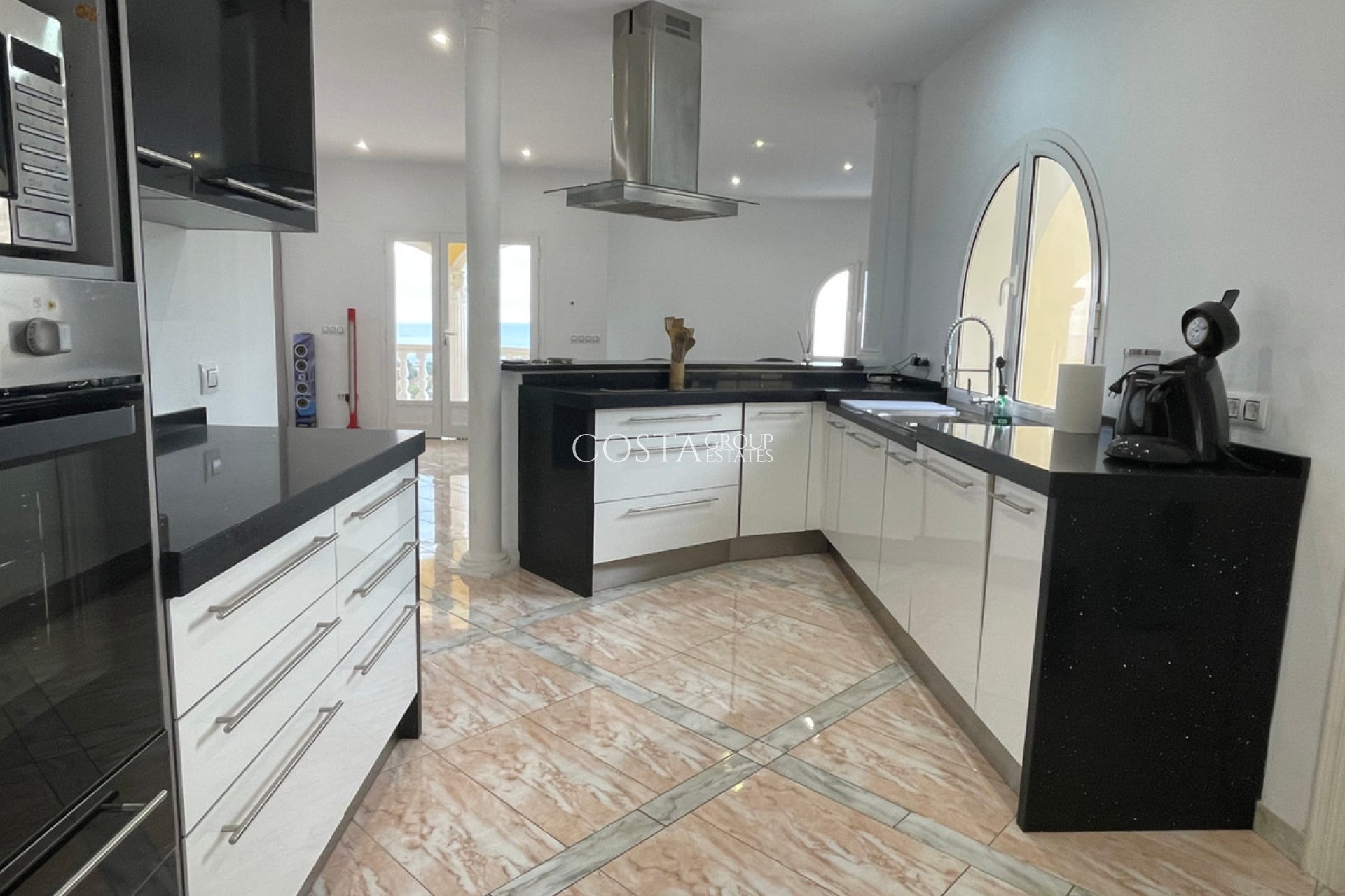 Resale - Villa -
Calpe - Calpe Centro