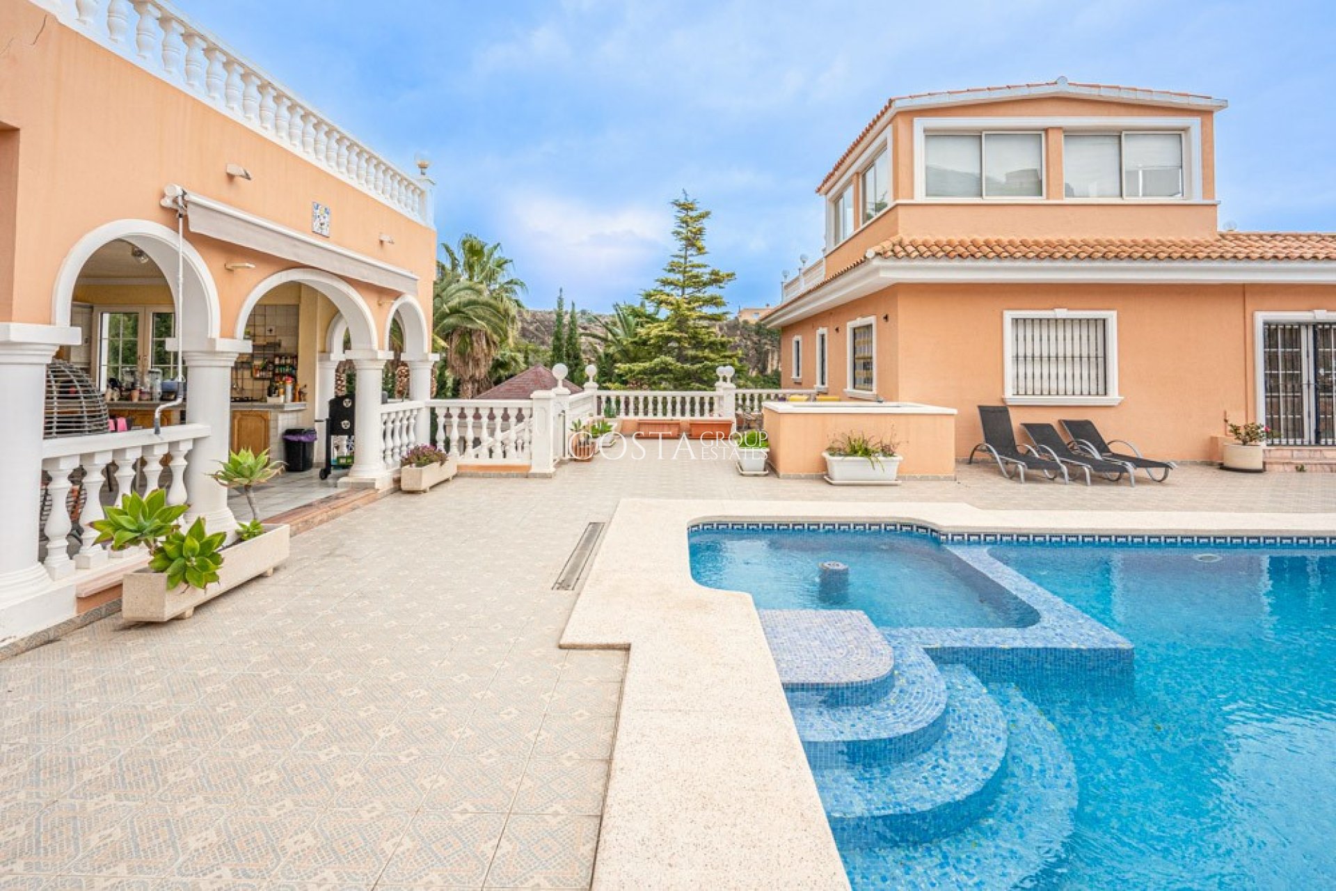 Resale - Villa -
Calpe - Calpe Centro