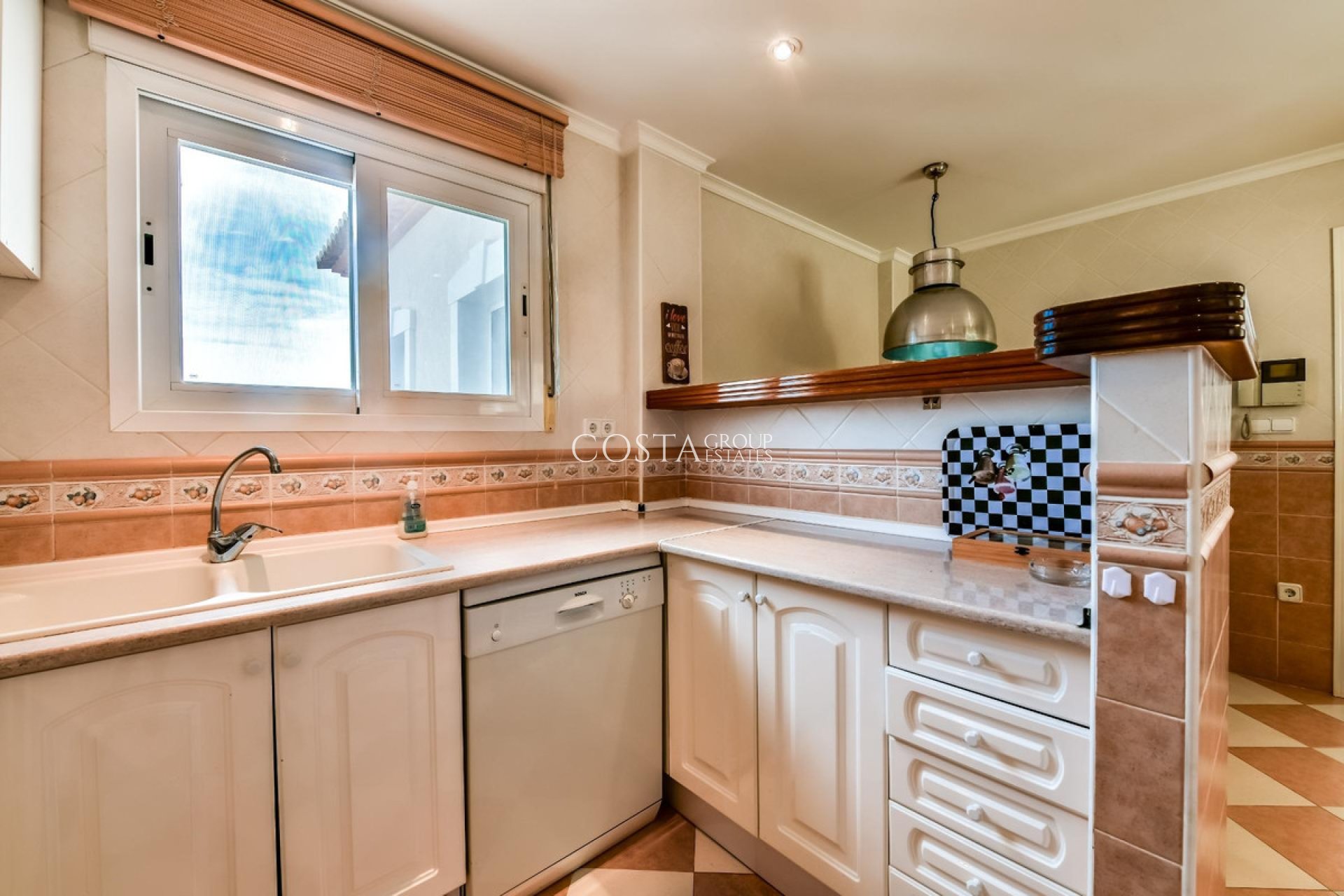 Resale - Villa -
Calpe - Calpe Centro