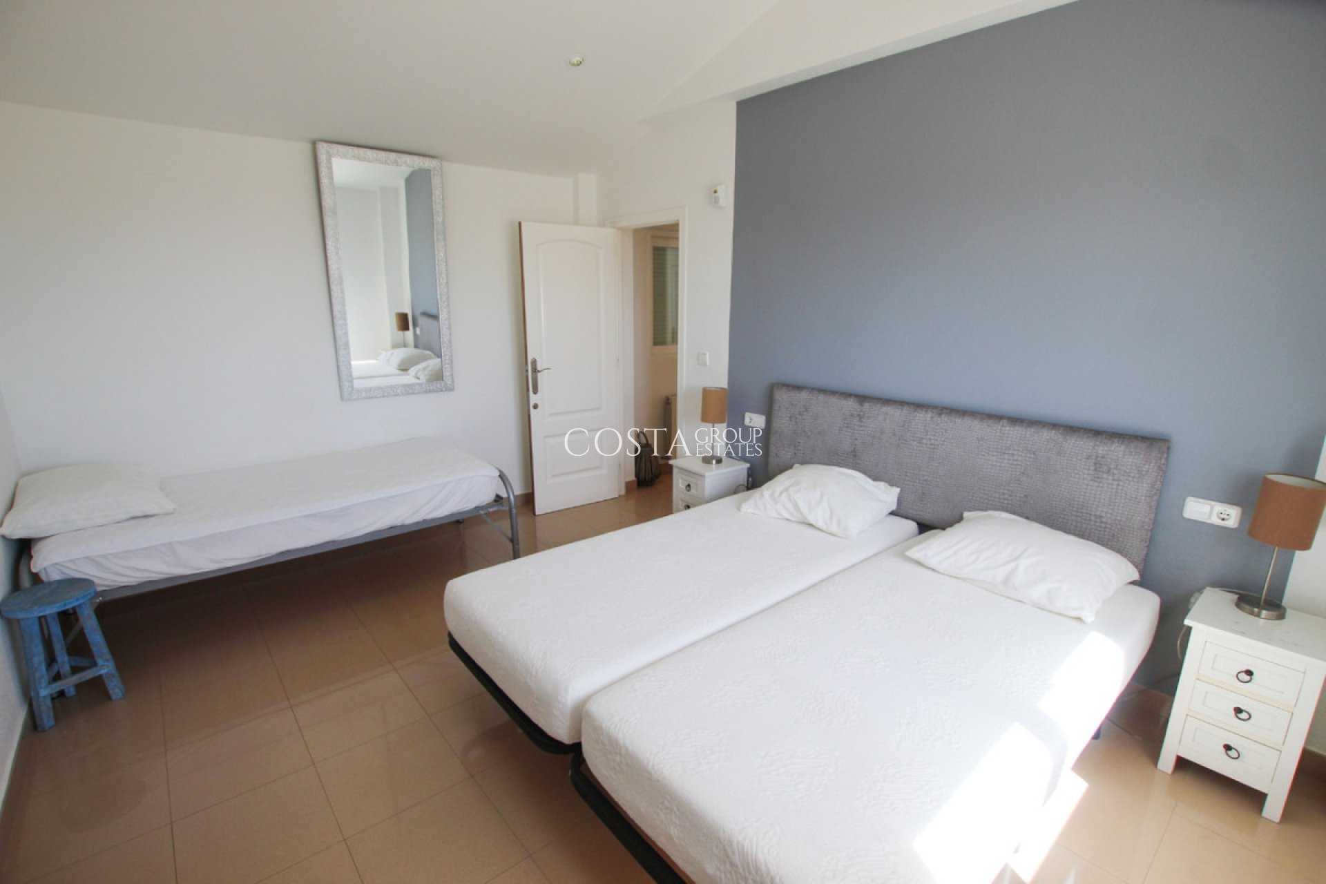 Resale - Villa -
Calpe - Calpe Centro