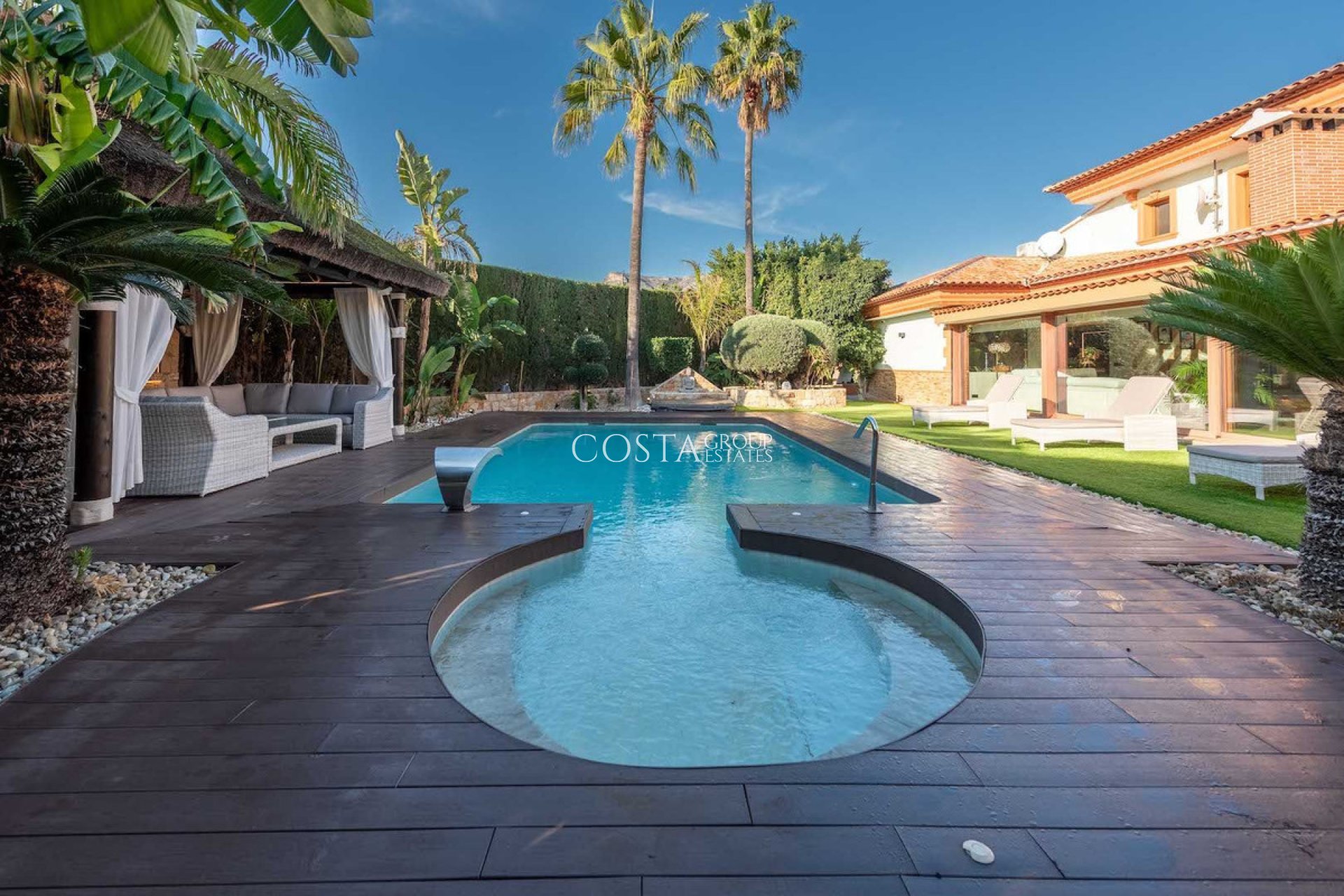 Resale - Villa -
Calpe - Calpe Centro