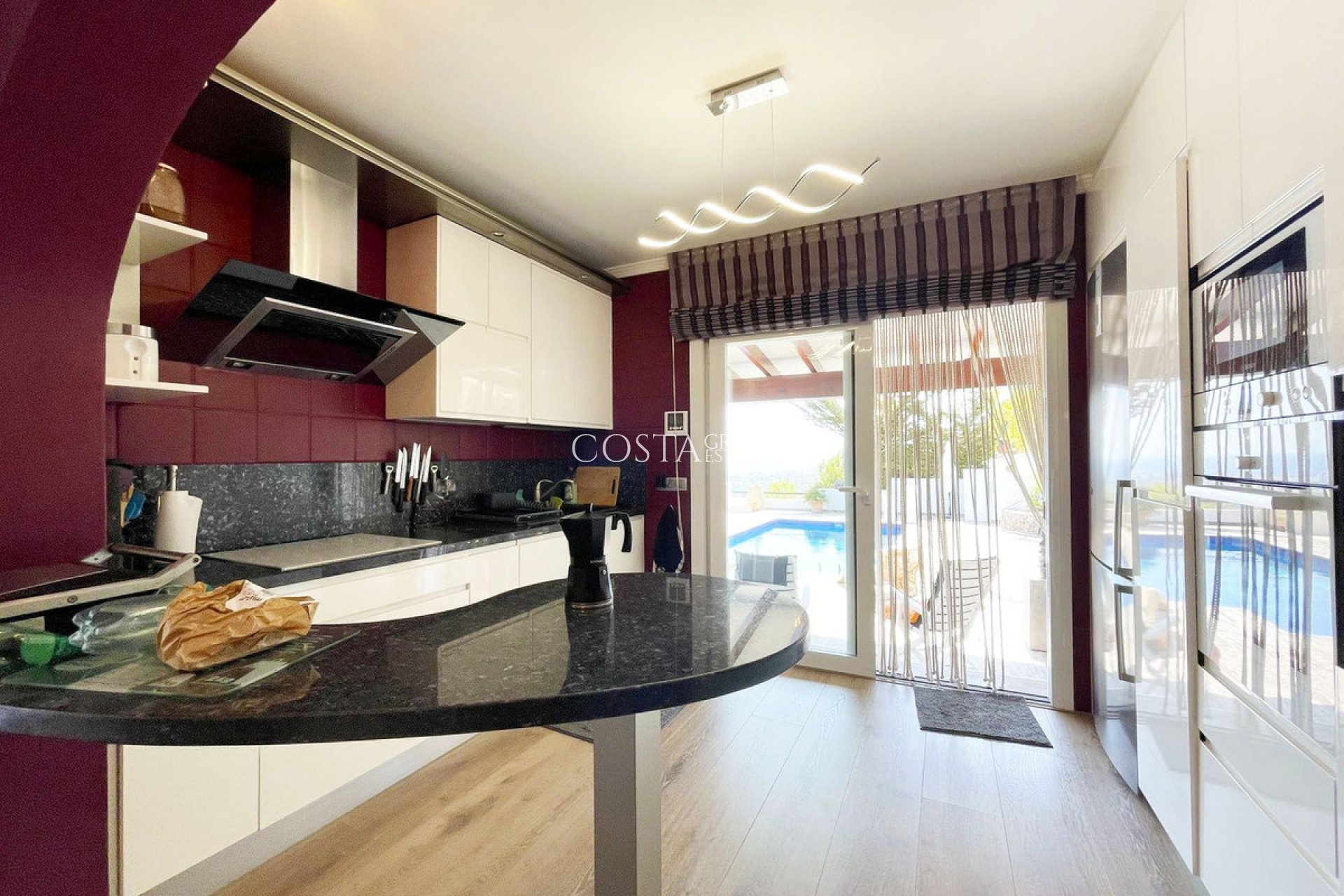Resale - Villa -
Calpe - Calpe Centro