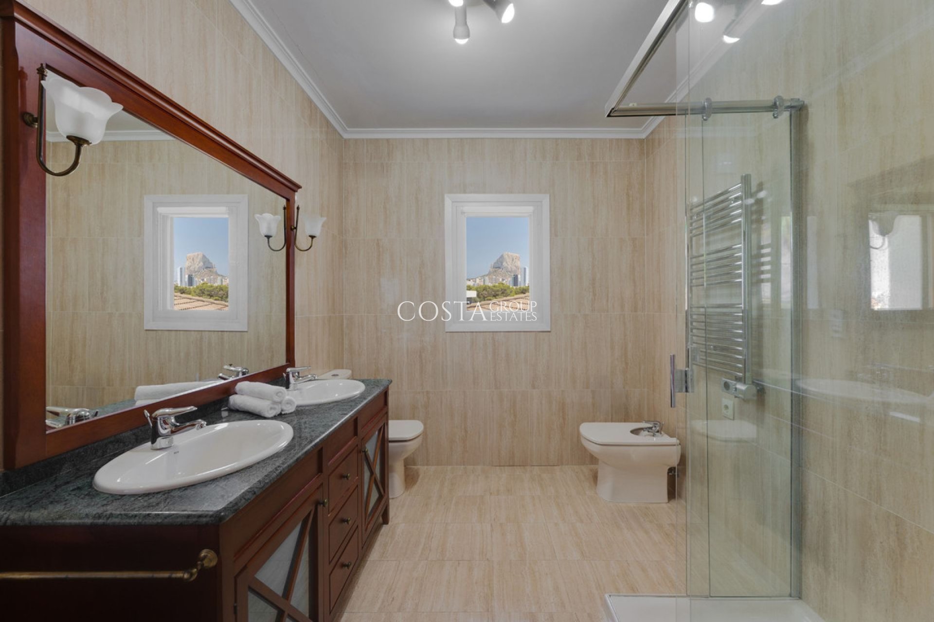Resale - Villa -
Calpe - Calpe Centro