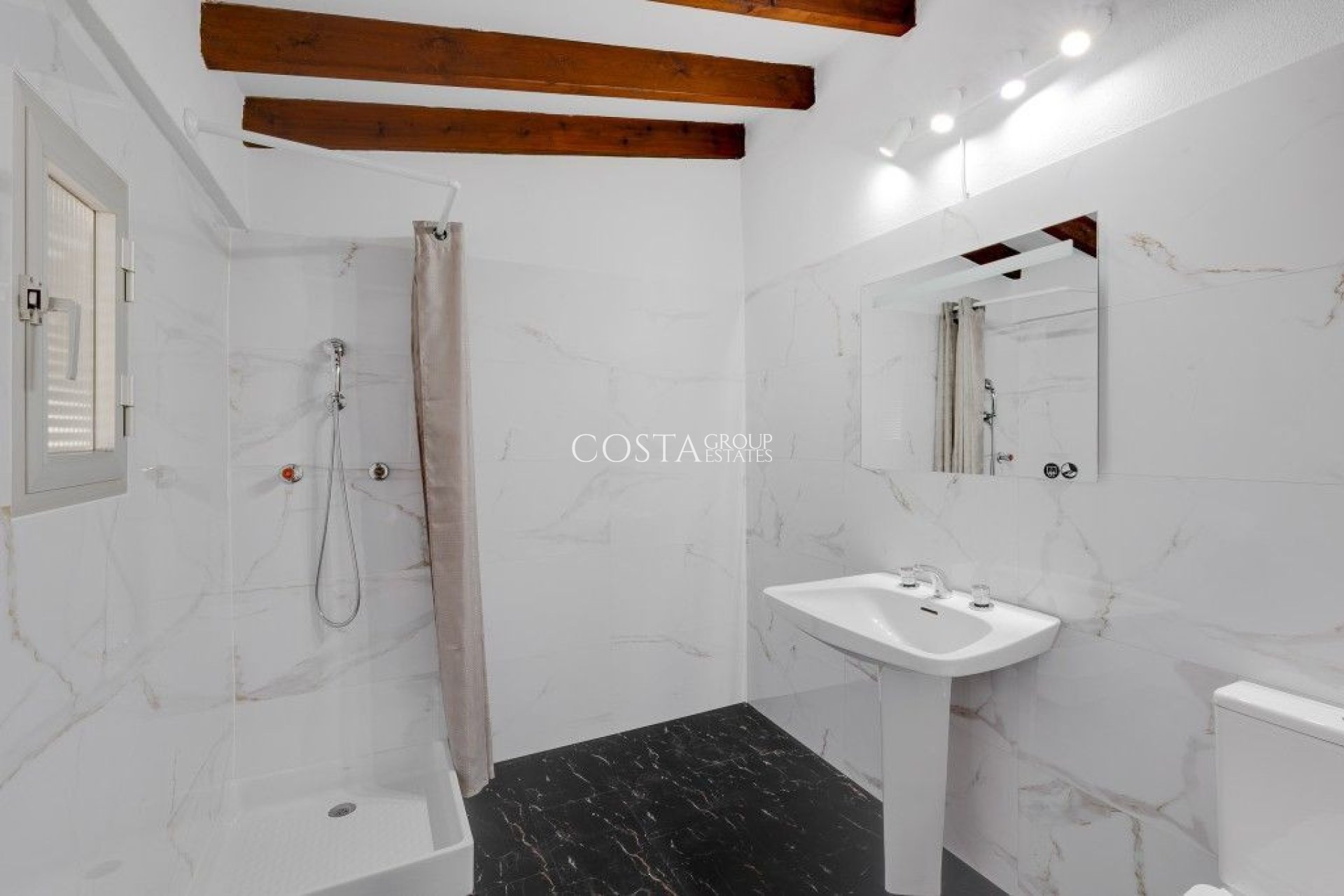 Resale - Villa -
Calpe - Calpe Centro