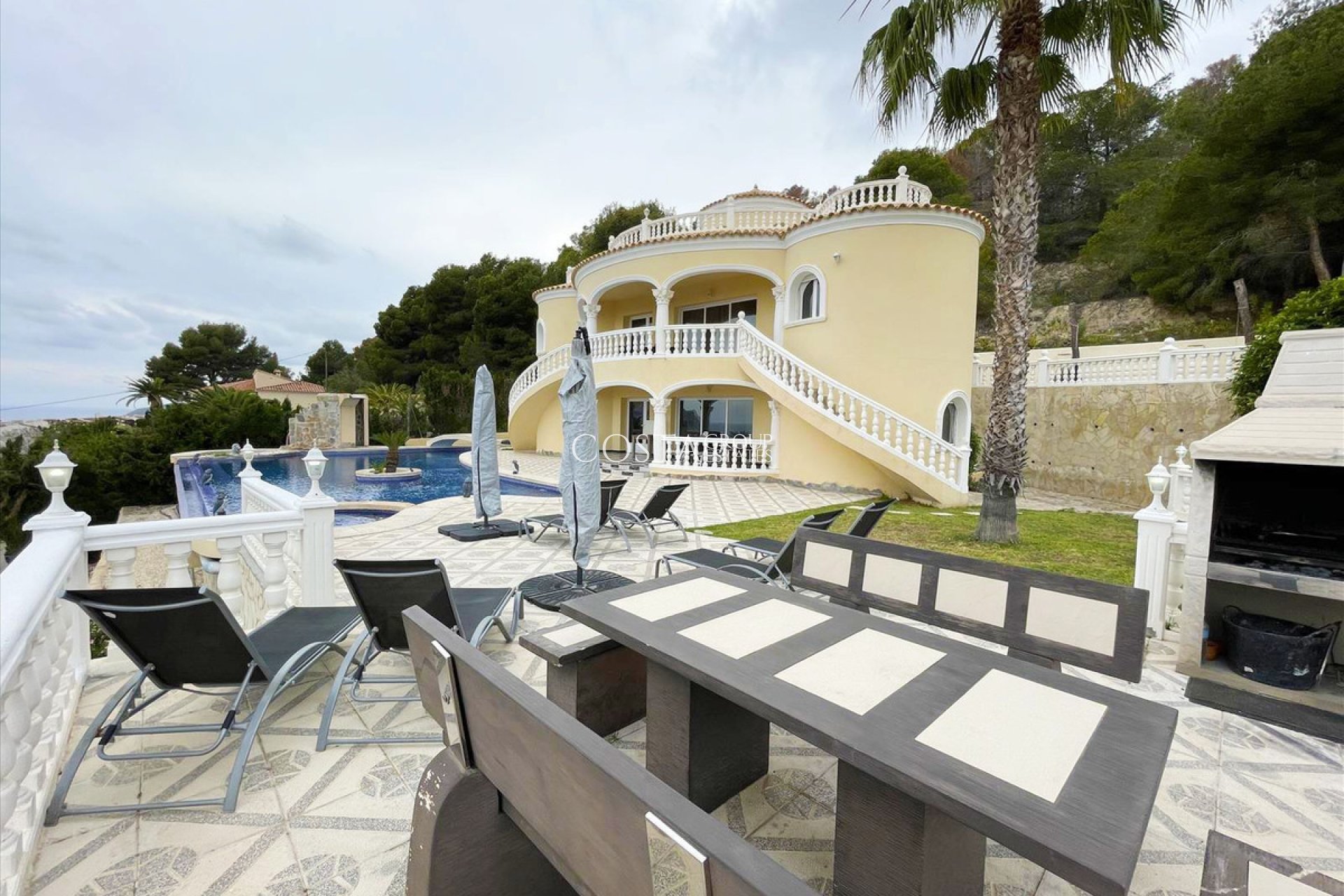 Resale - Villa -
Calpe - Calpe Centro