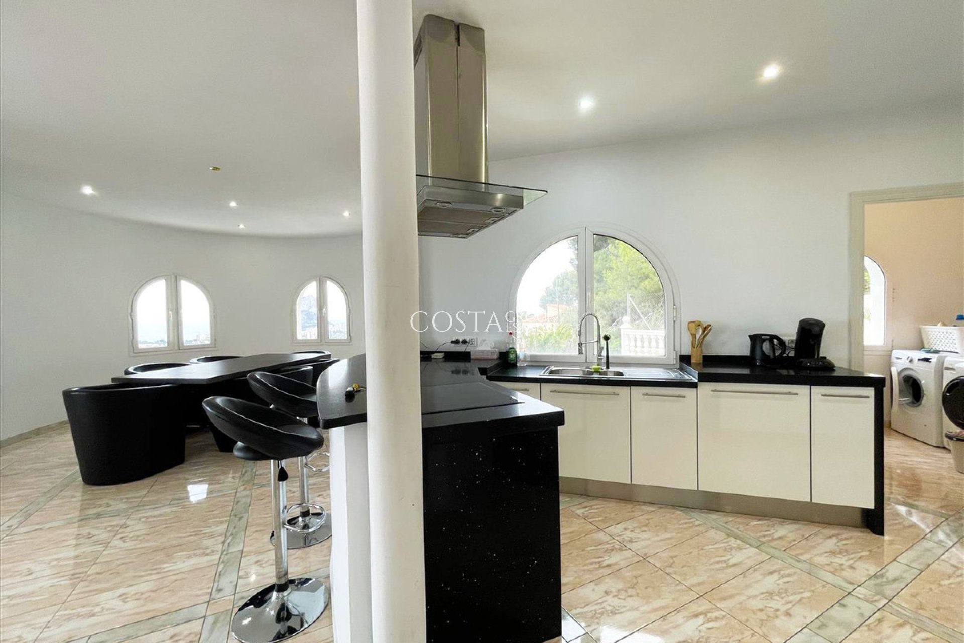 Resale - Villa -
Calpe - Calpe Centro