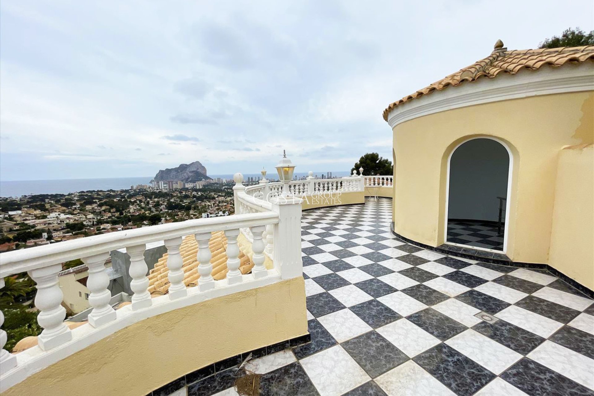 Resale - Villa -
Calpe - Calpe Centro