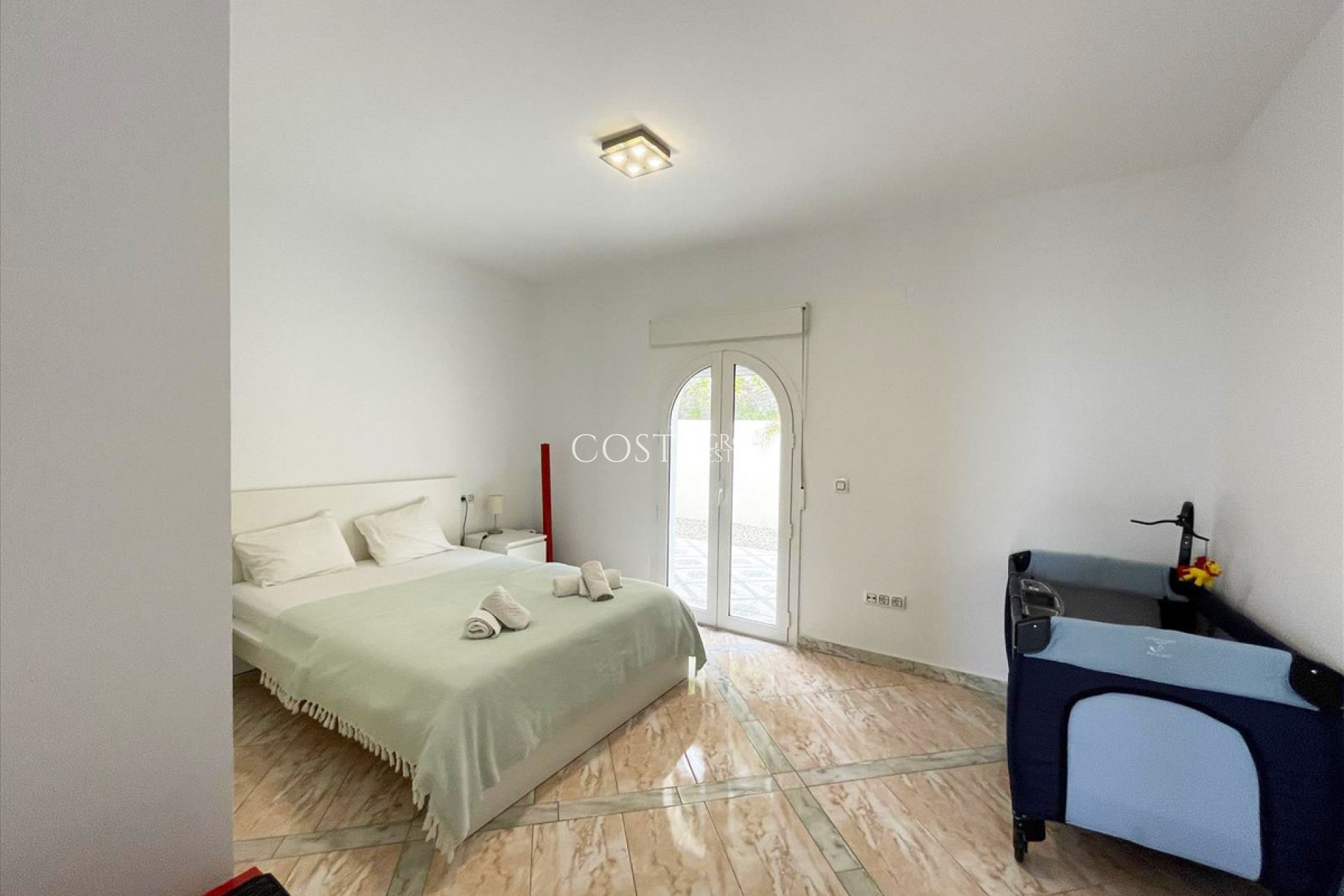 Resale - Villa -
Calpe - Calpe Centro