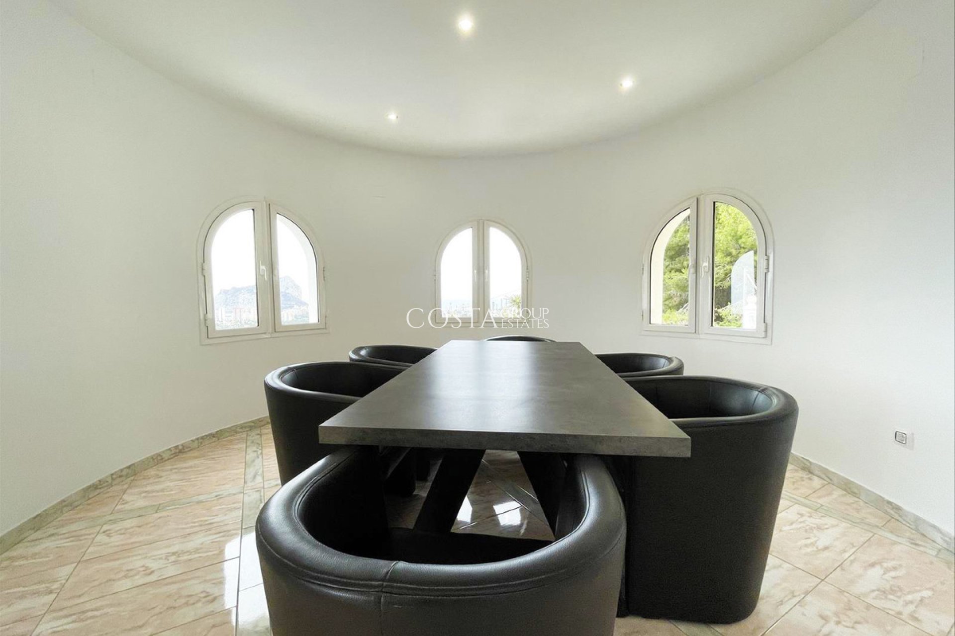 Resale - Villa -
Calpe - Calpe Centro