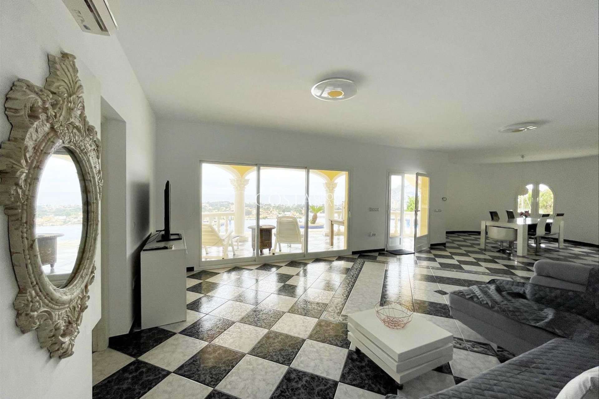 Resale - Villa -
Calpe - Calpe Centro