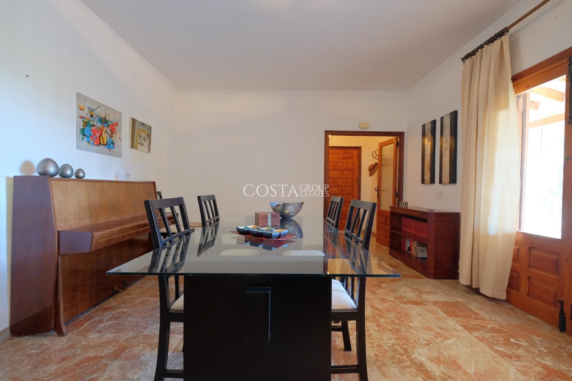 Resale - Villa -
Calpe - Calpe Centro