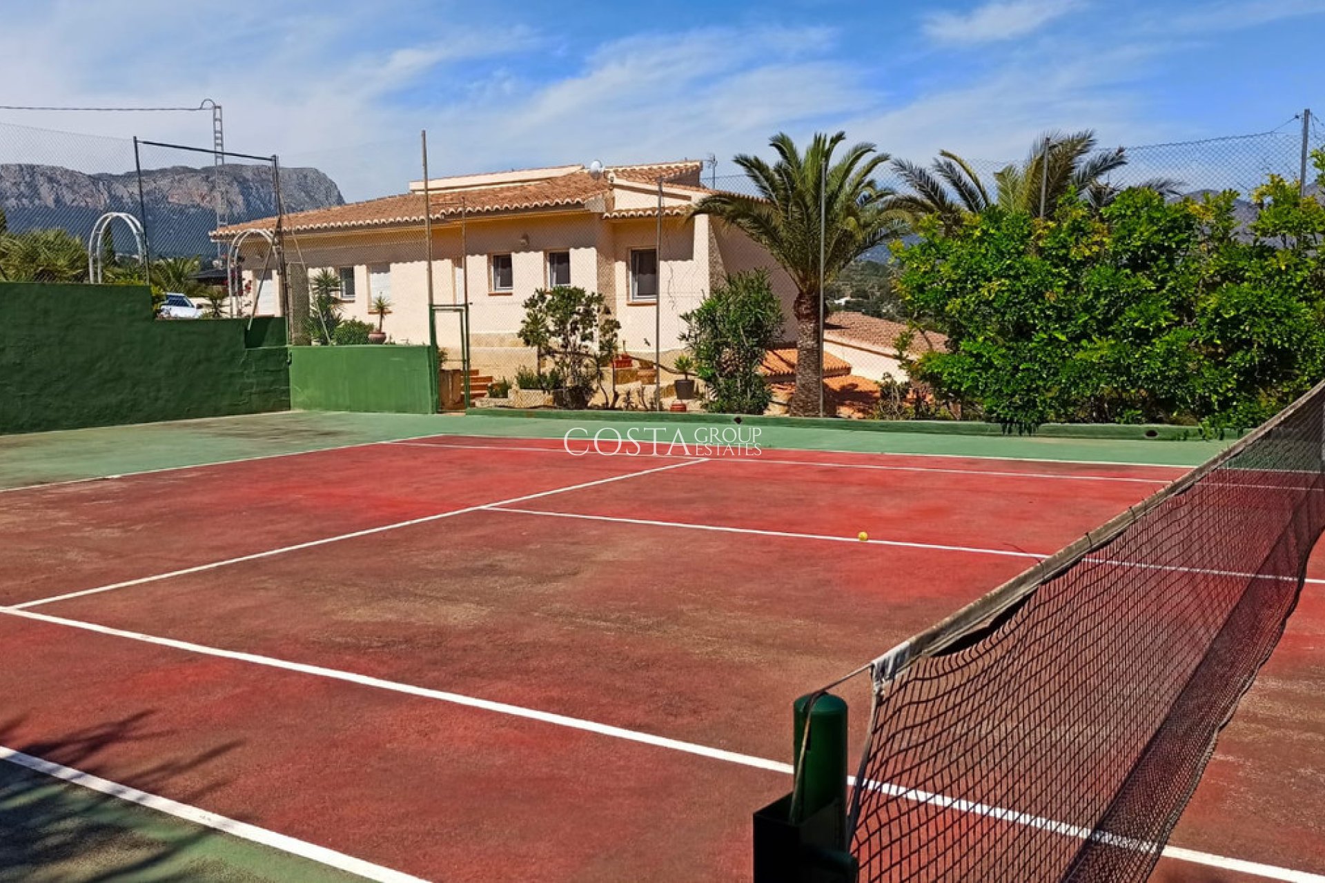 Resale - Villa -
Calpe - Calpe Centro