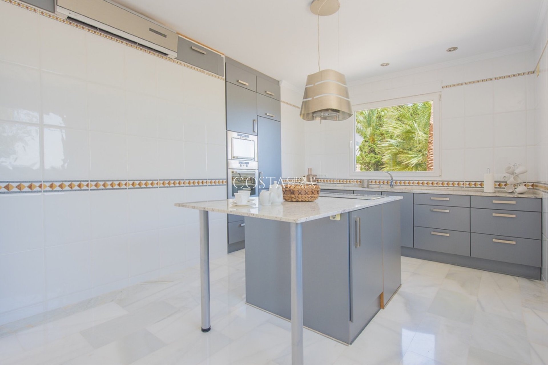 Resale - Villa -
Calpe - Calpe Centro