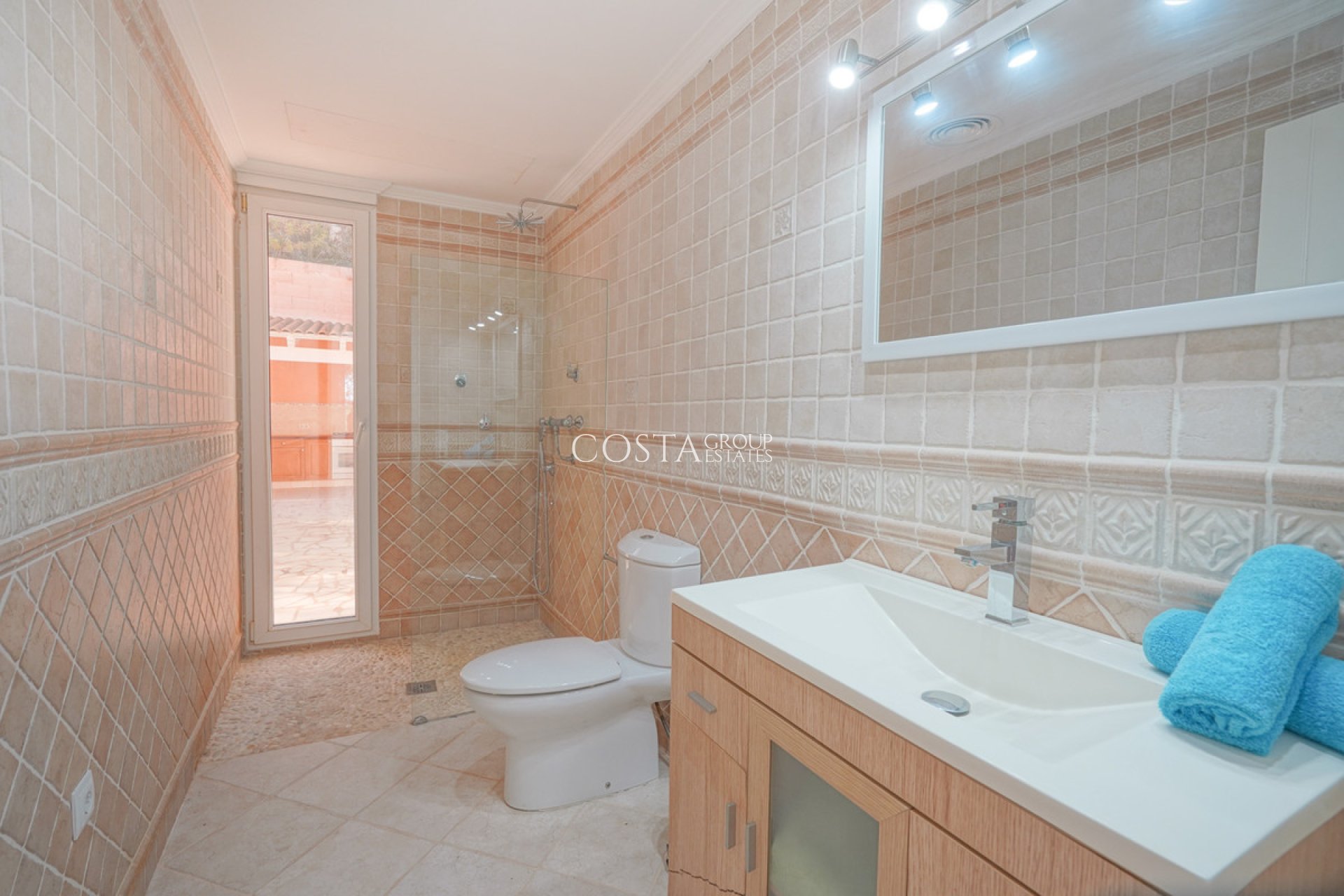 Resale - Villa -
Calpe - Calpe Centro