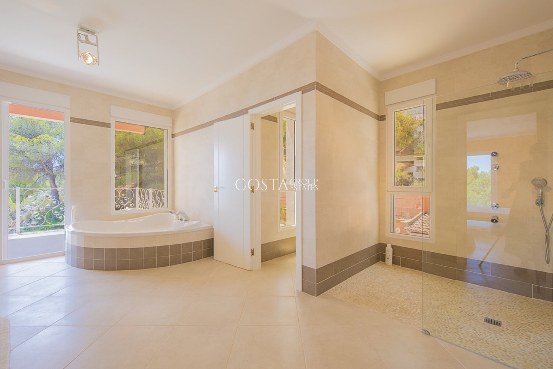Resale - Villa -
Calpe - Calpe Centro