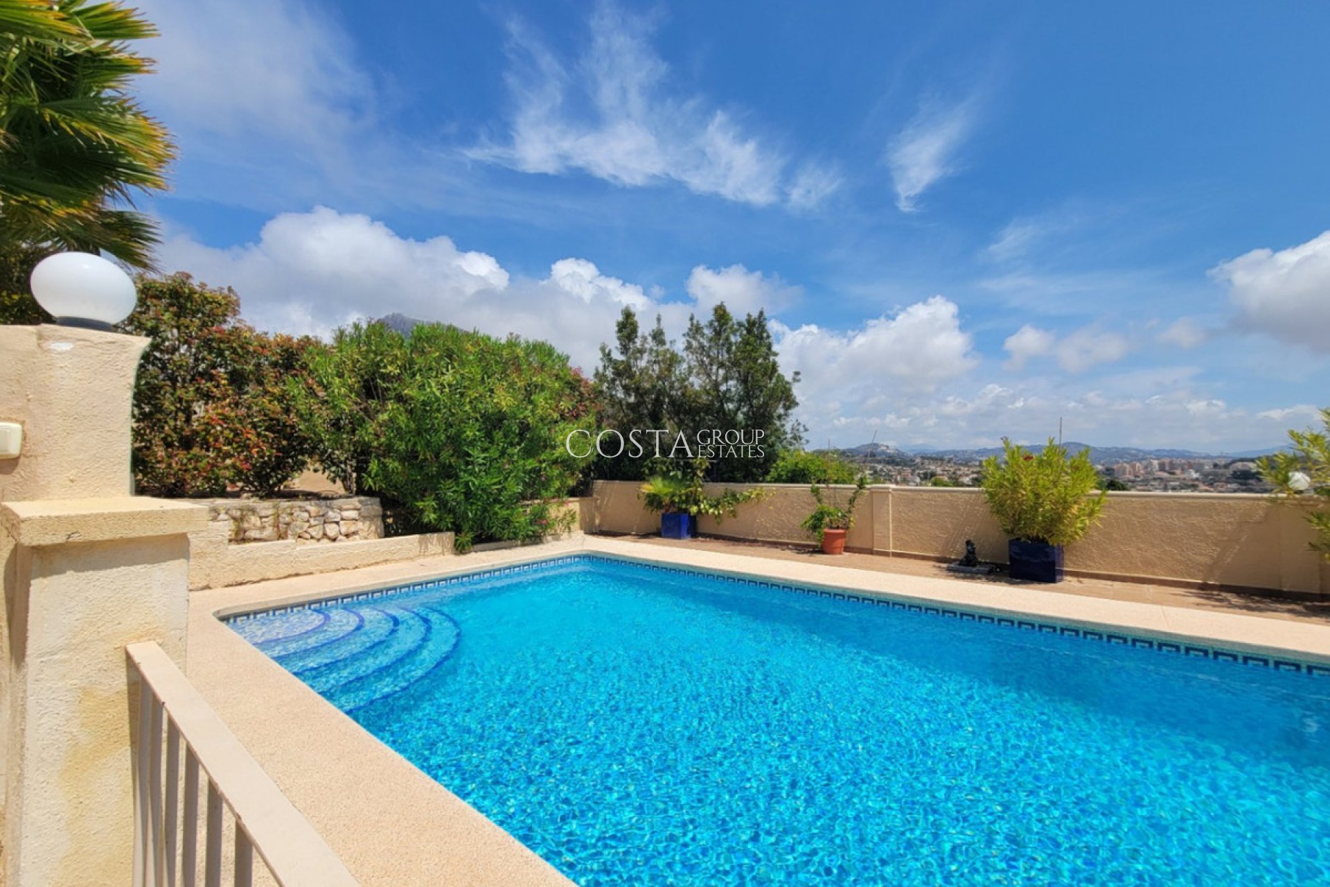Resale - Villa -
Calpe - Calpe Centro