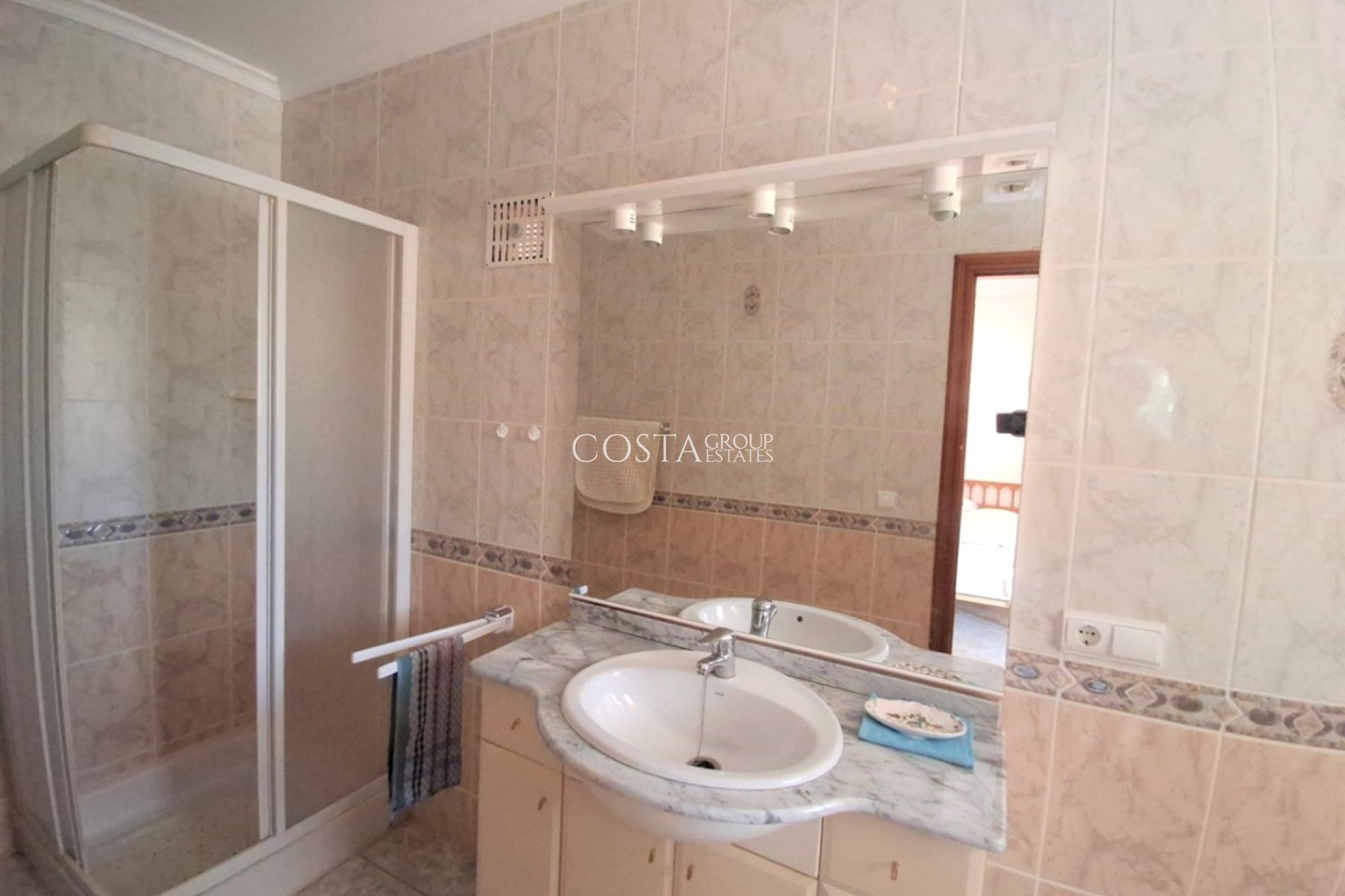 Resale - Villa -
Calpe - Calpe Centro