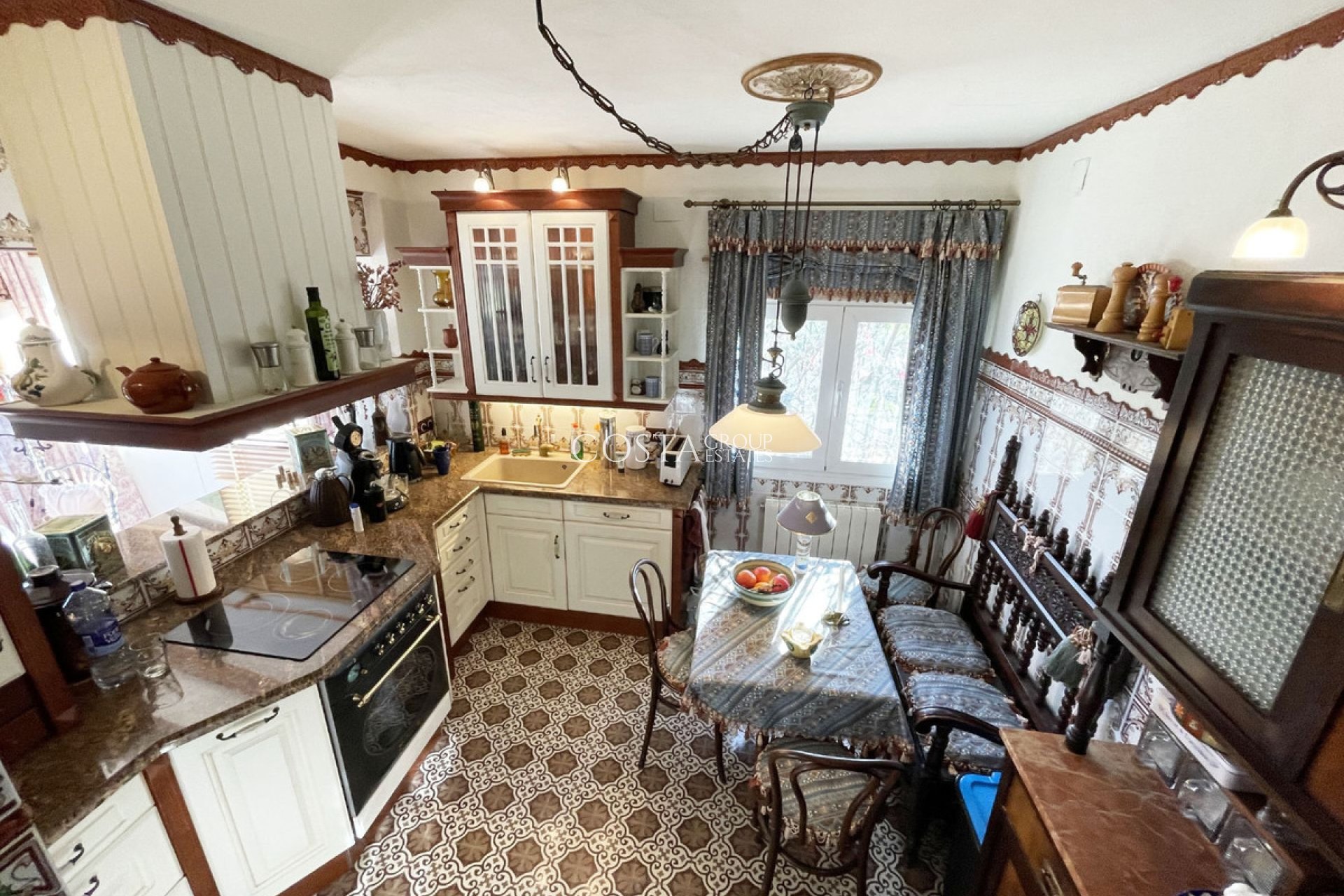 Resale - Villa -
Calpe - Calpe Centro