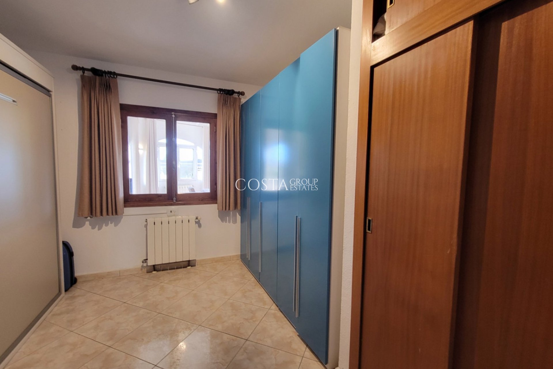 Resale - Villa -
Calpe - Calpe Centro