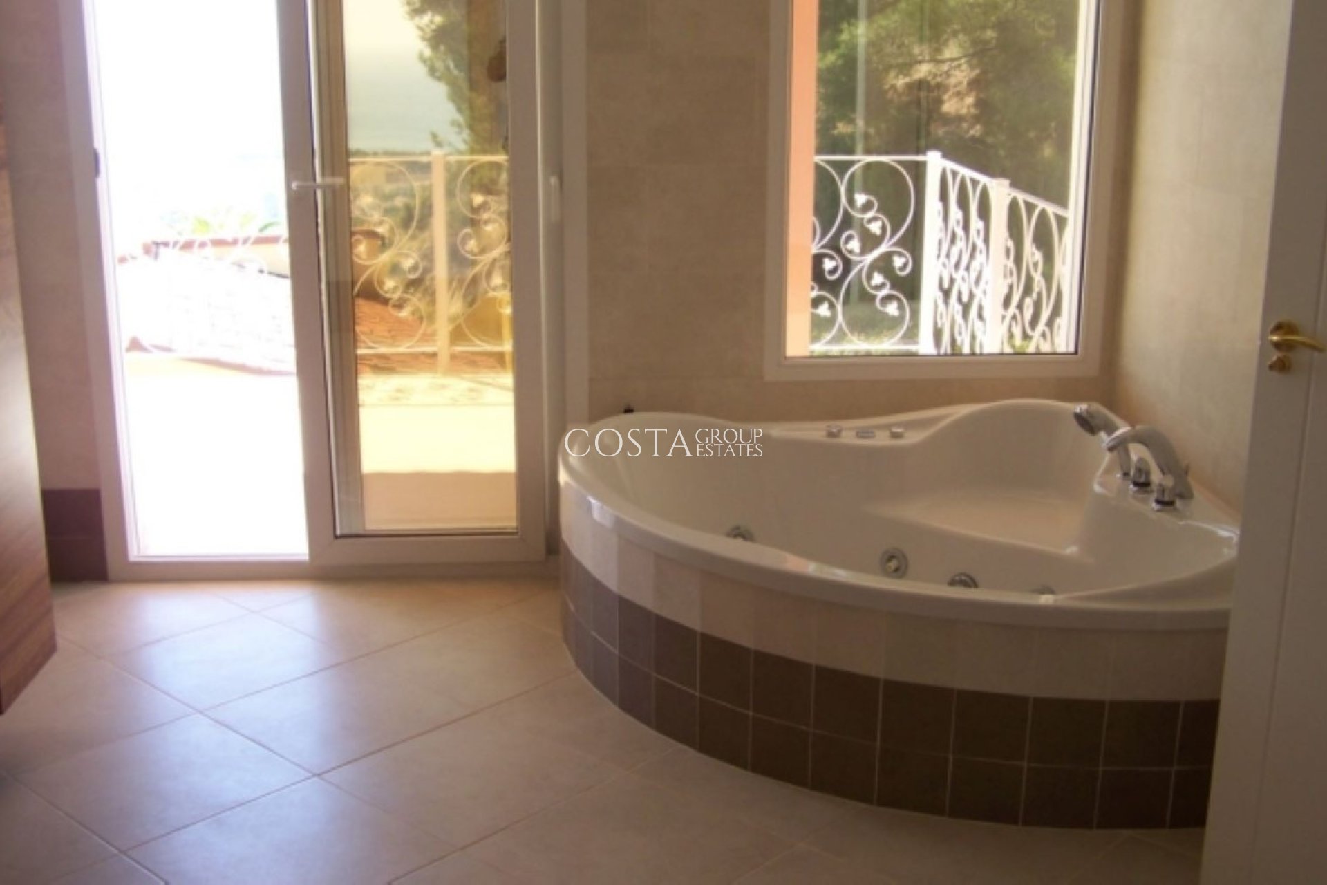 Resale - Villa -
Calpe - Calpe Centro