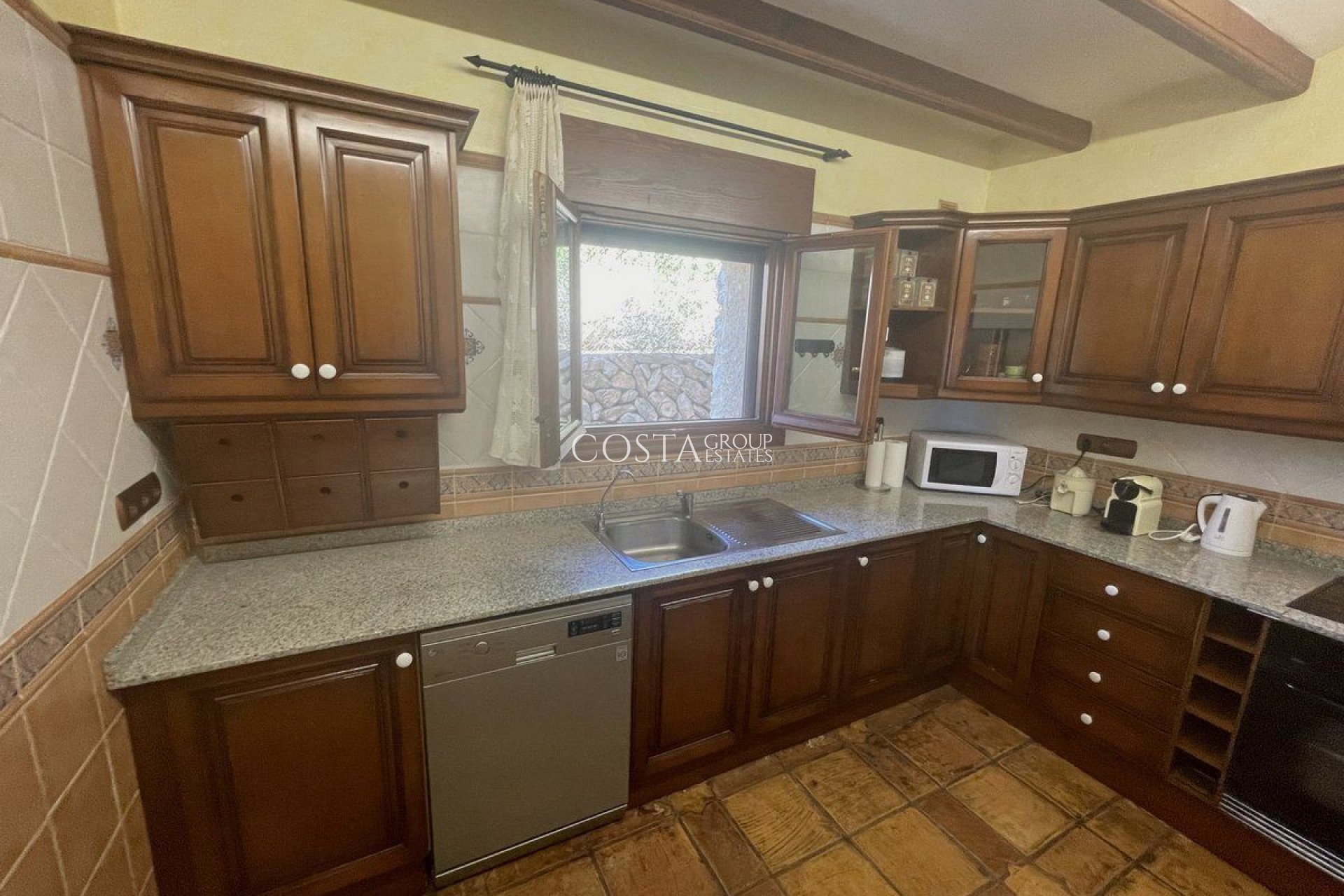 Resale - Villa -
Calpe - Calpe Centro