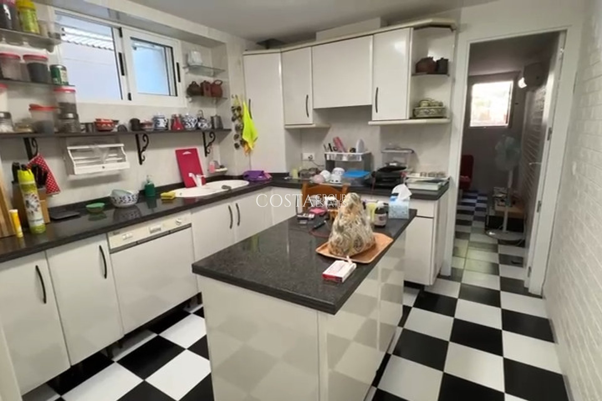 Resale - Villa -
Calpe - Calpe Centro