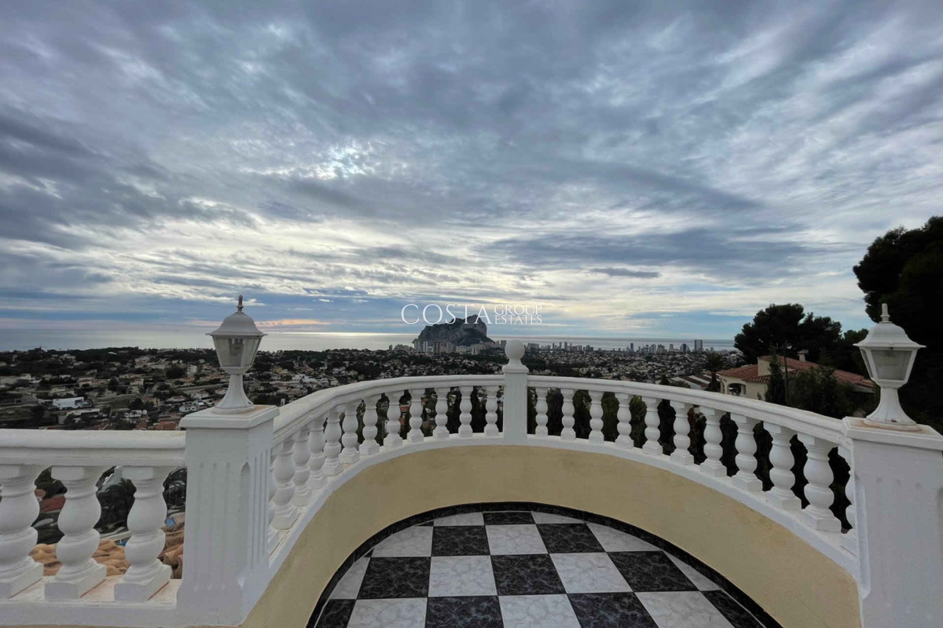 Resale - Villa -
Calpe - Calpe Centro