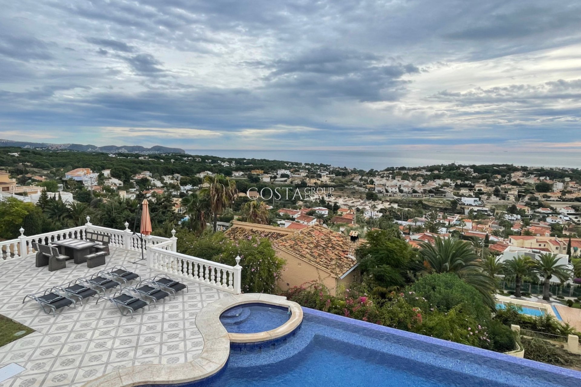 Resale - Villa -
Calpe - Calpe Centro