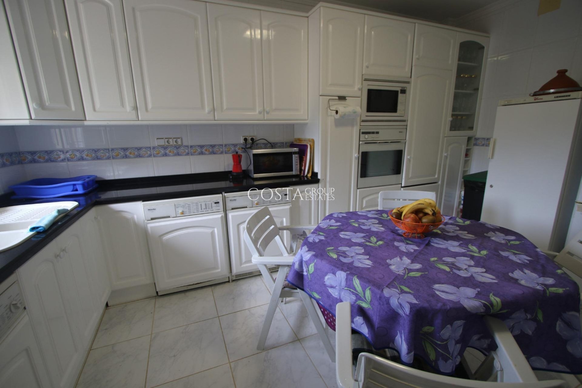 Resale - Villa -
Calpe - la Canuta