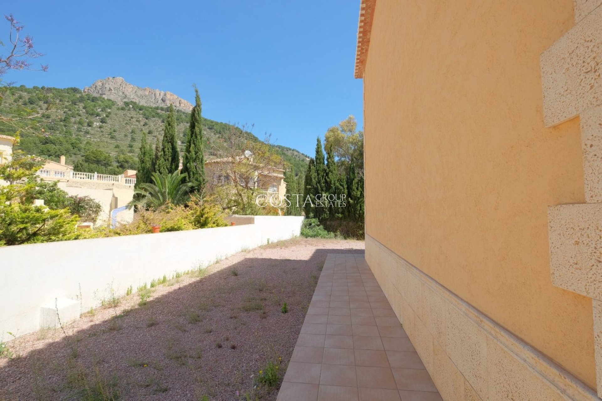 Resale - Villa -
Calpe - la Canuta