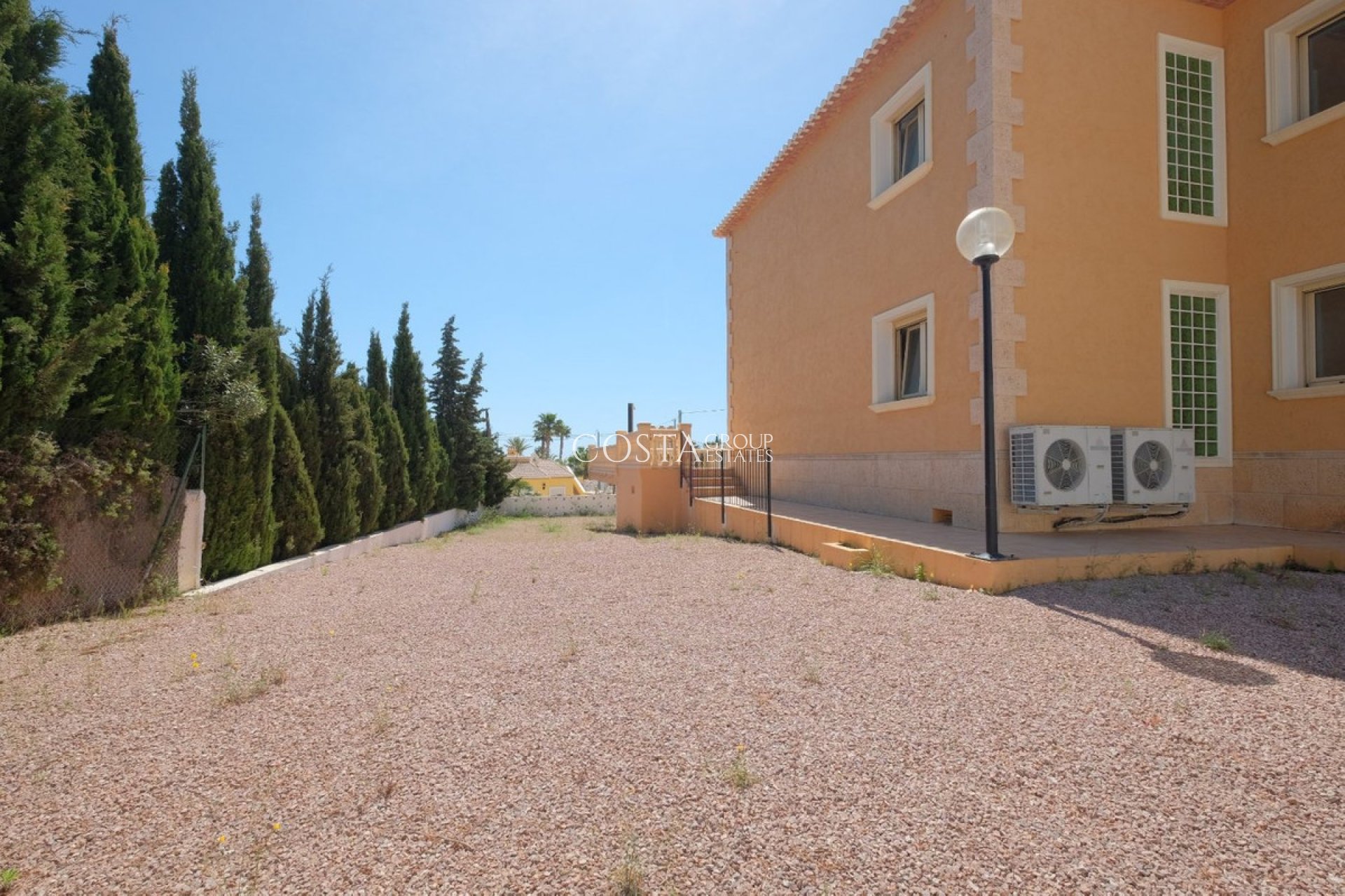 Resale - Villa -
Calpe - la Canuta