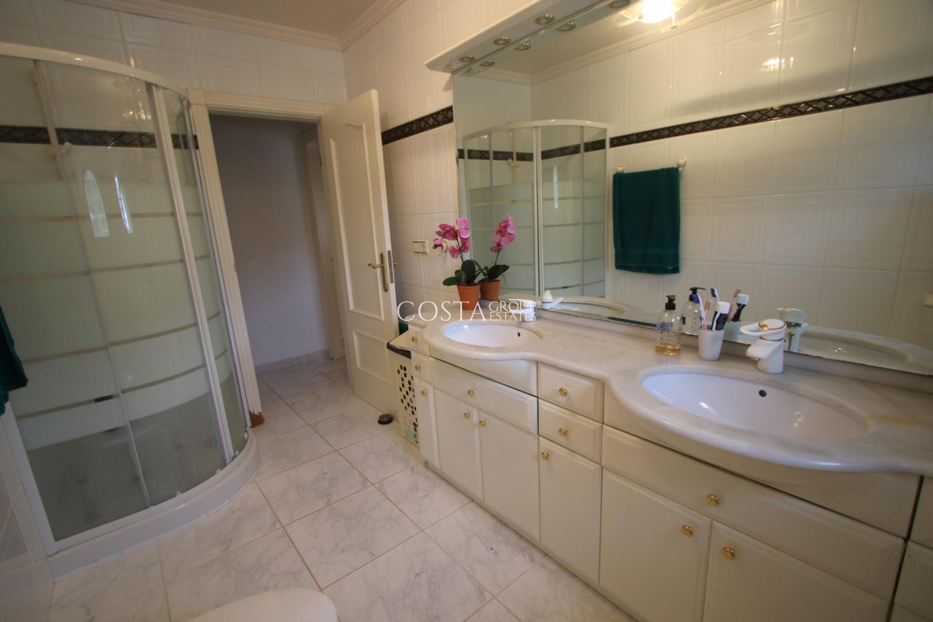 Resale - Villa -
Calpe - la Canuta