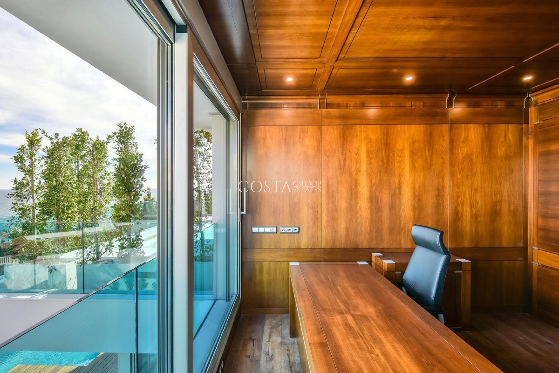 Resale - Villa -
Calpe - la Canuta