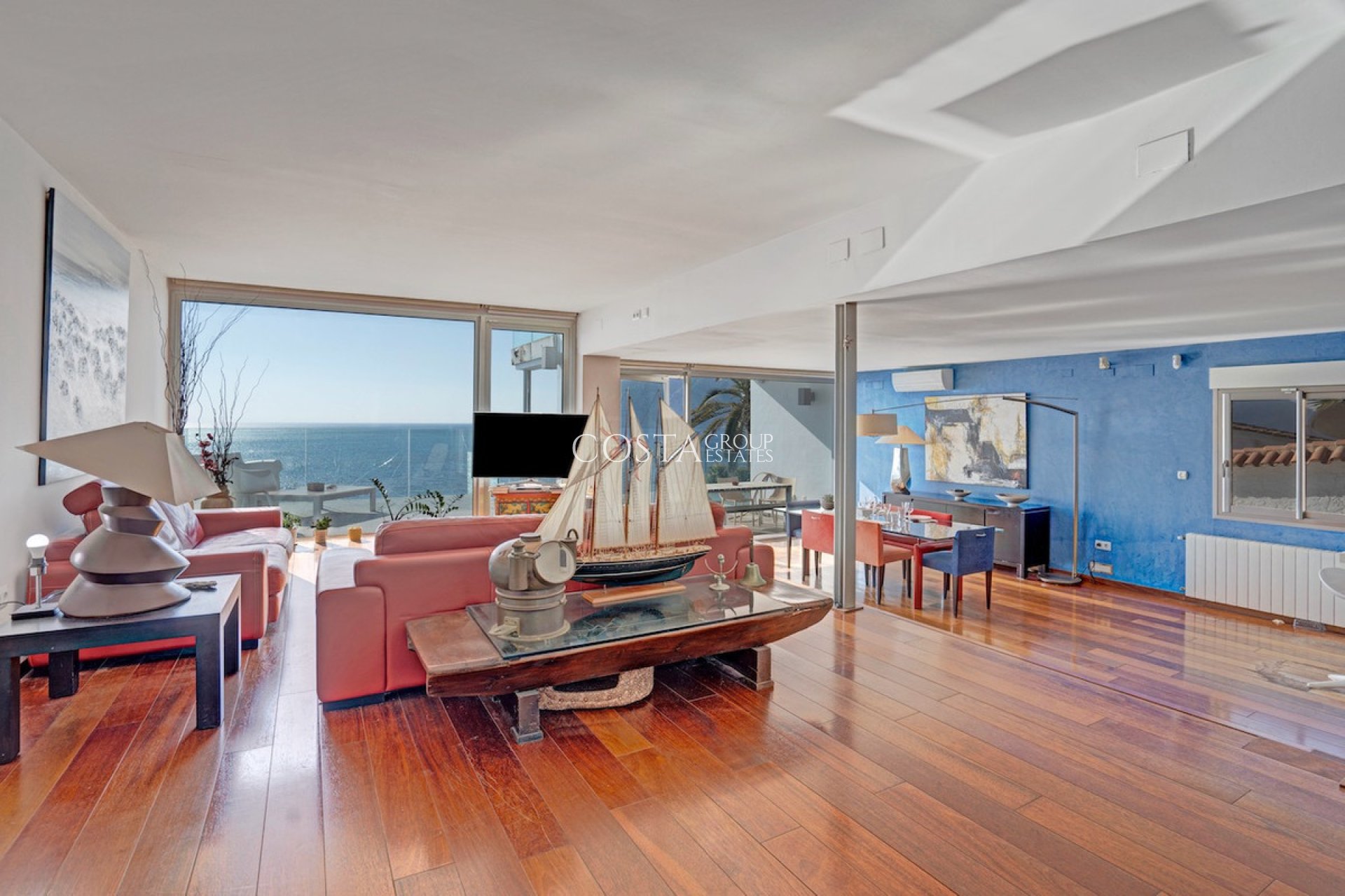 Resale - Villa -
Calpe - Les Bassetes