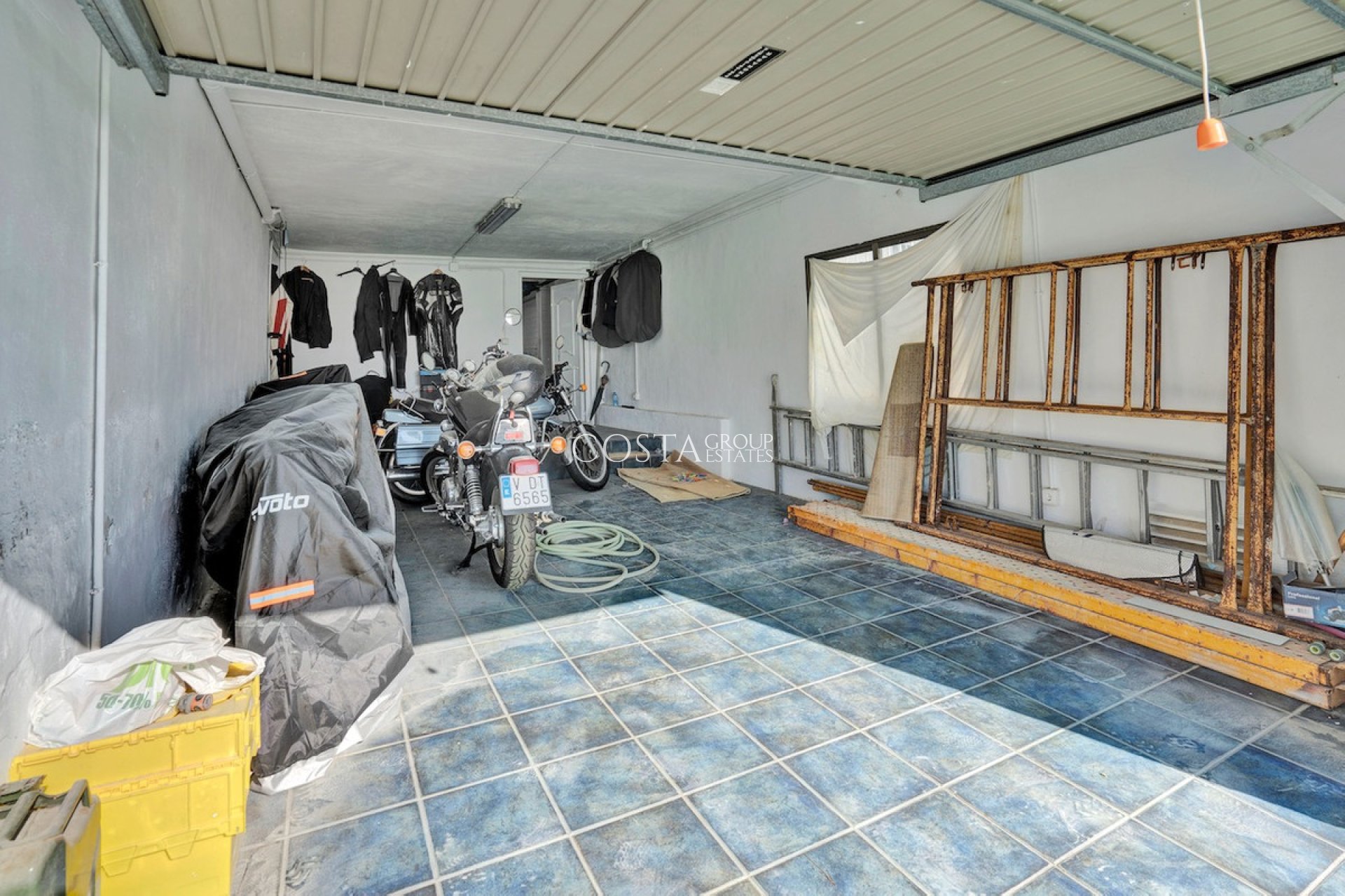 Resale - Villa -
Calpe - Les Bassetes