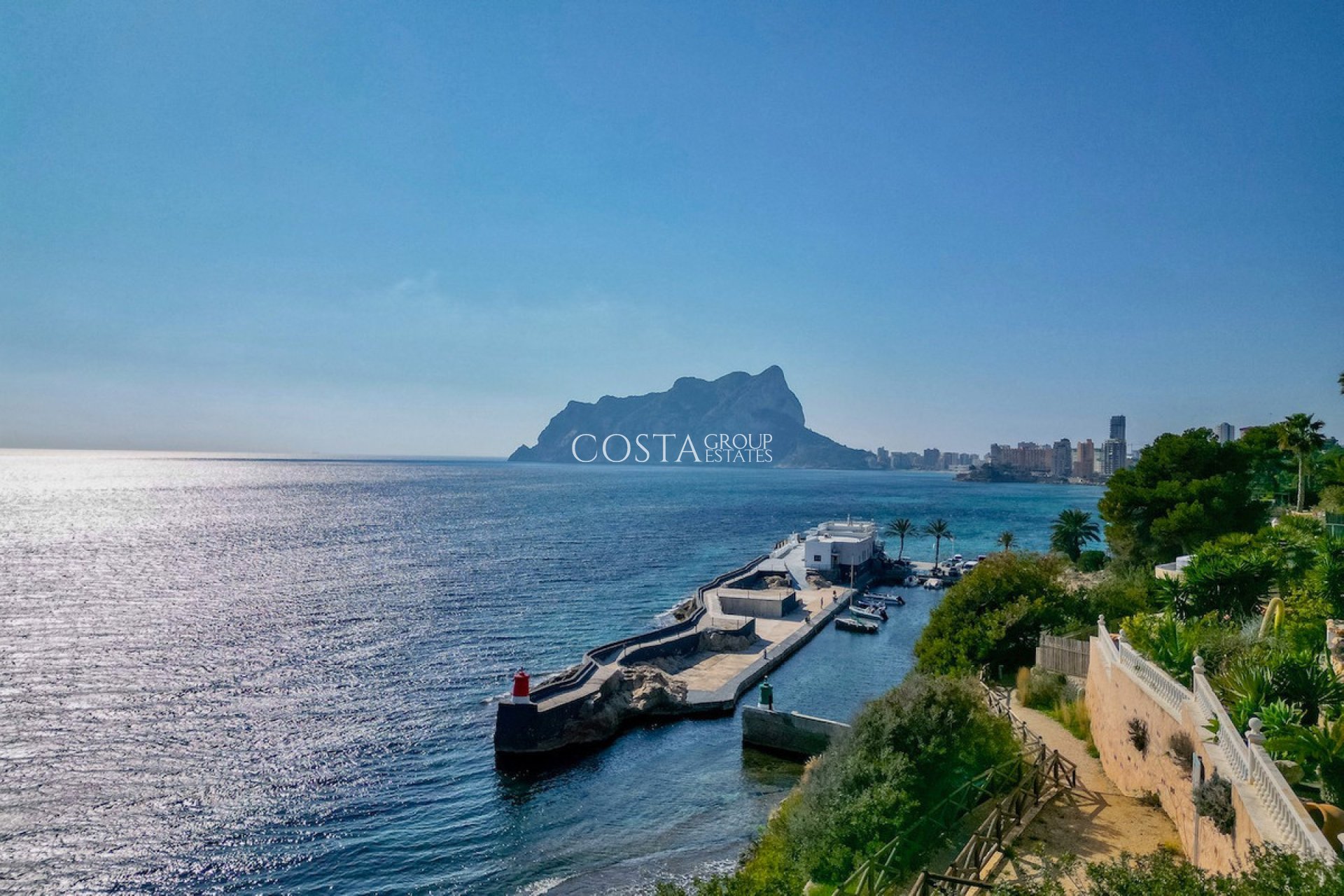 Resale - Villa -
Calpe - Les Bassetes