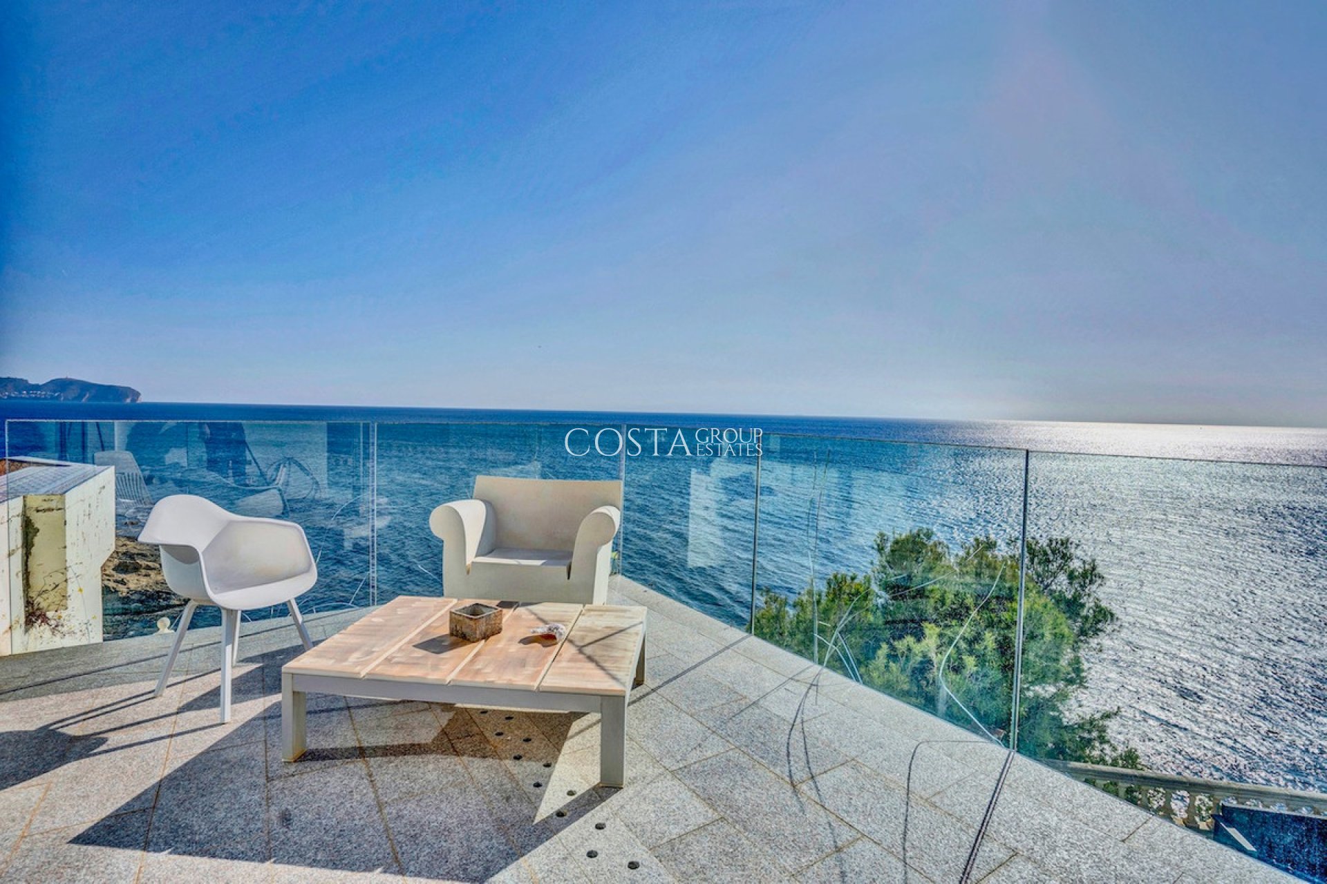 Resale - Villa -
Calpe - Les Bassetes